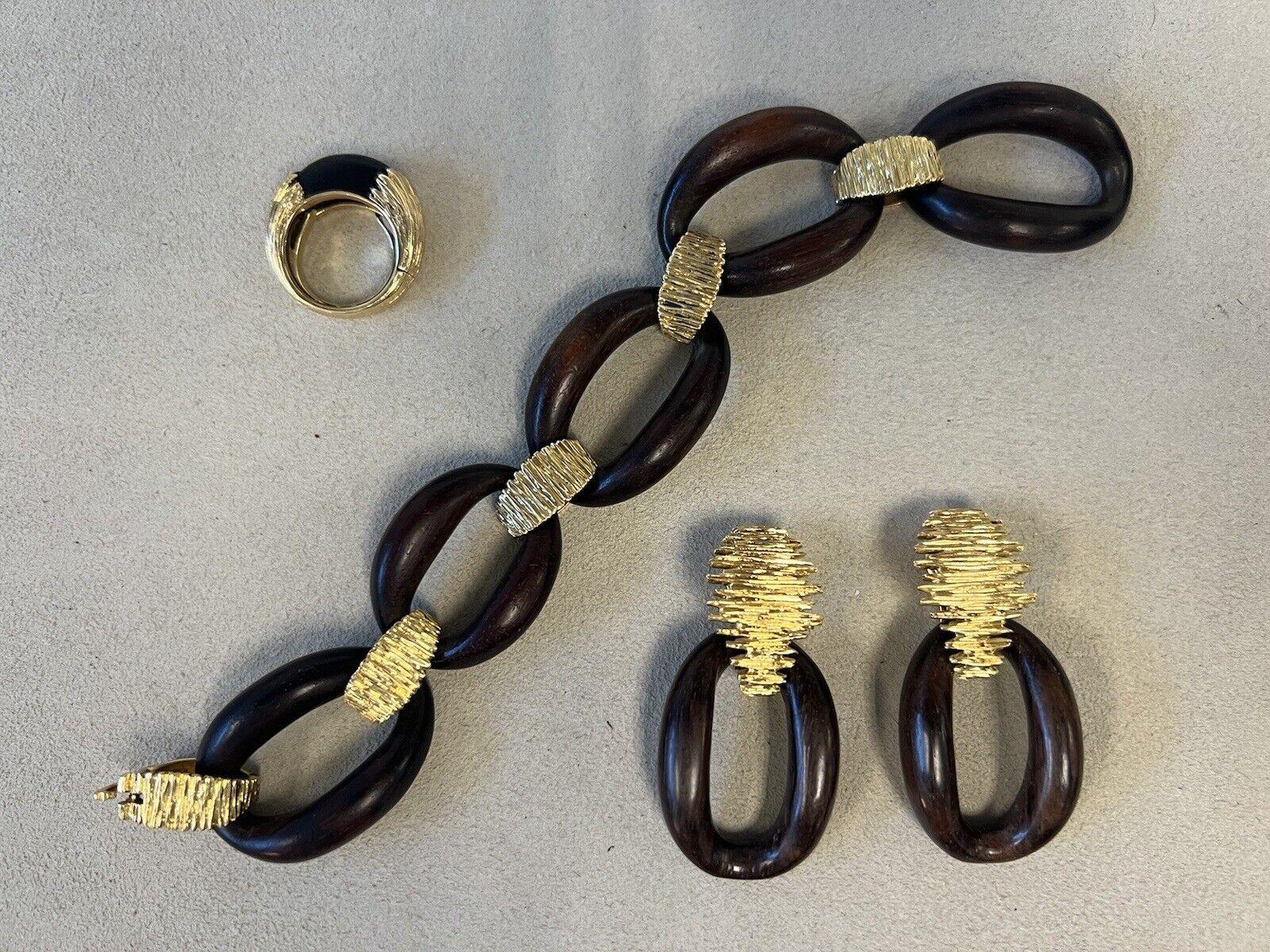 CARTIER PARIS by Pery Et Fils 18k YG & Wood Bracelet, Earrings & Ring Set Rare For Sale 7