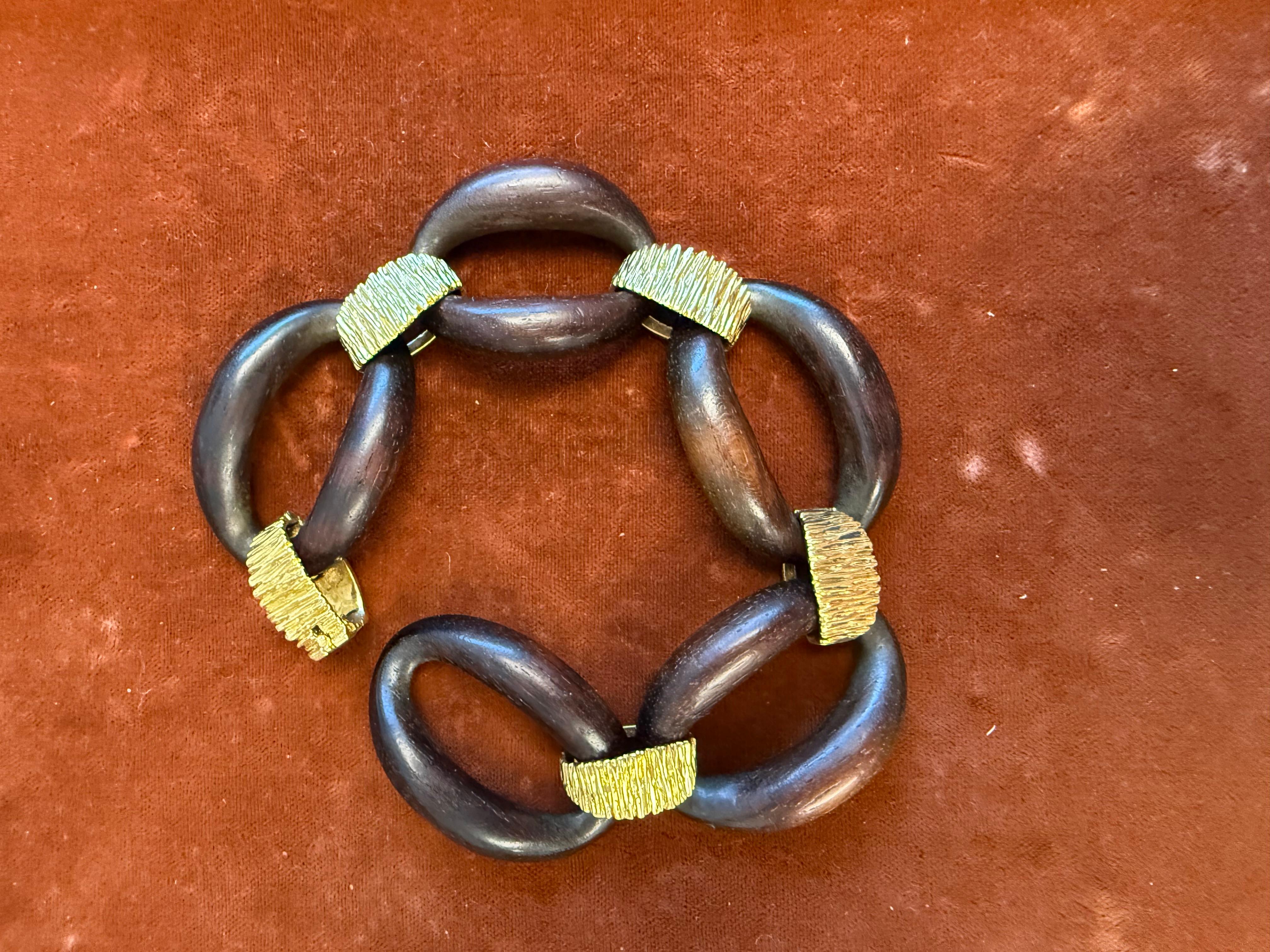 CARTIER PARIS by Pery Et Fils 18k YG & Wood Bracelet Vintage 1970s For Sale 1