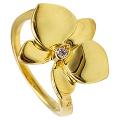 Cartier Paris Caresse d'Orchidees Ring in 18 Karat Yellow Gold with One Diamond