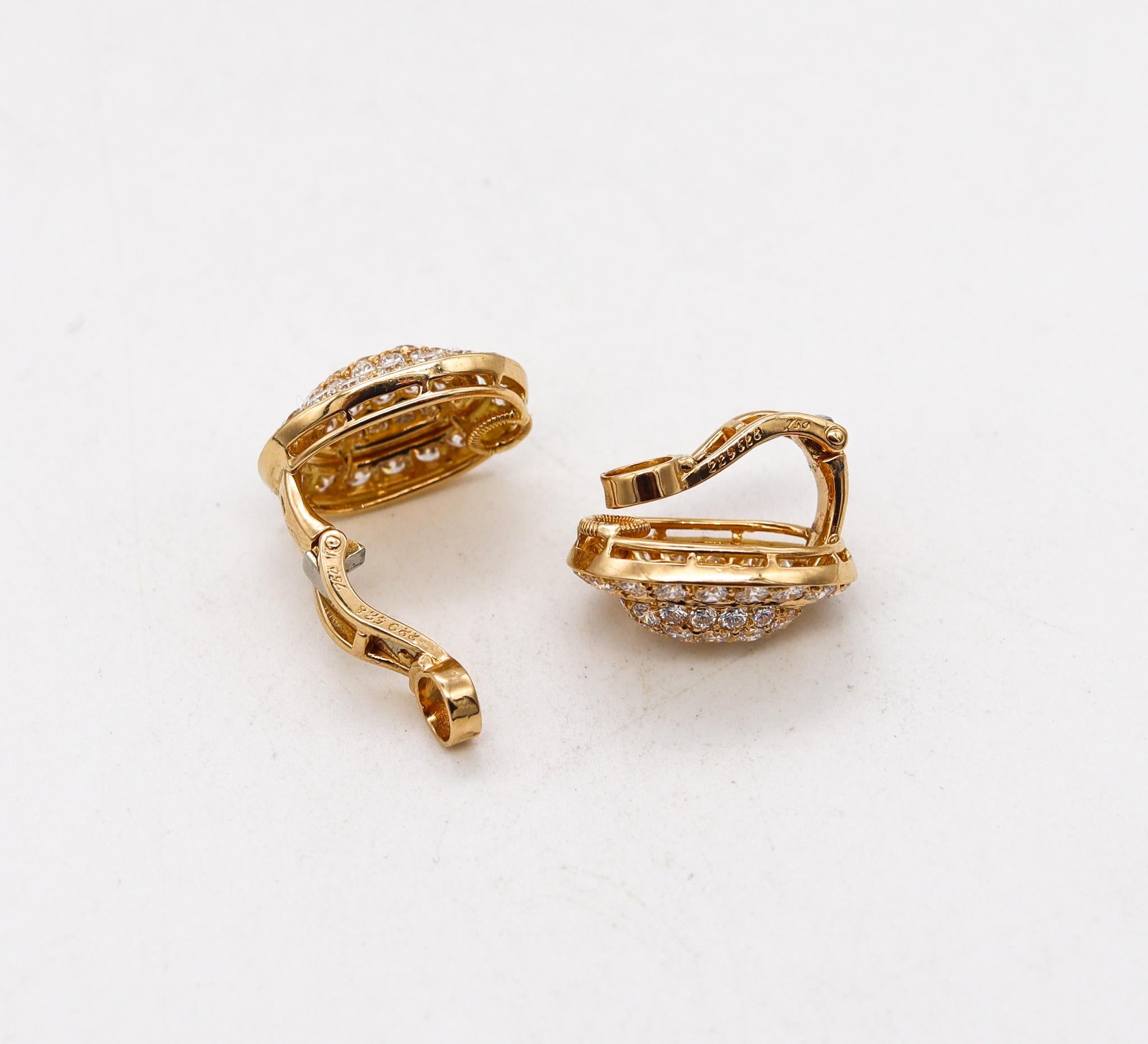 Brilliant Cut Cartier Paris Clip Earrings in 18kt Yellow Gold with 4.42 Cts in VS Diamonds Box