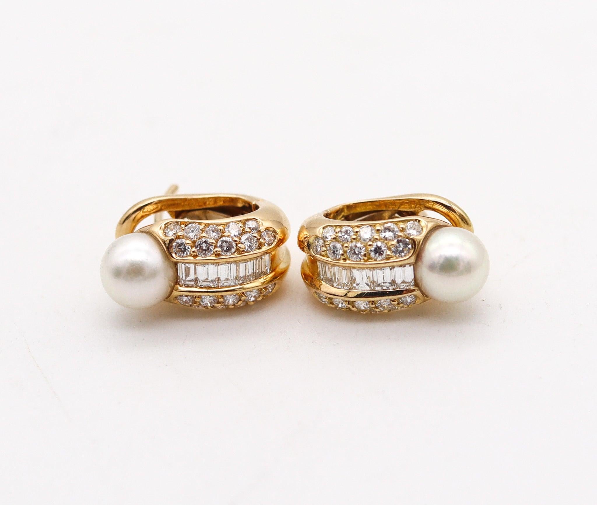 Round Cut CARTIER Paris Clips-On Earrings In 18Kt Yellow Gold With Pearls And Diamonds Box
