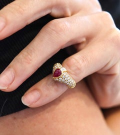 CARTIER Paris Cocktail Ring In 18Kt Gold With 1.76 Cts In Diamonds & Burma Ruby