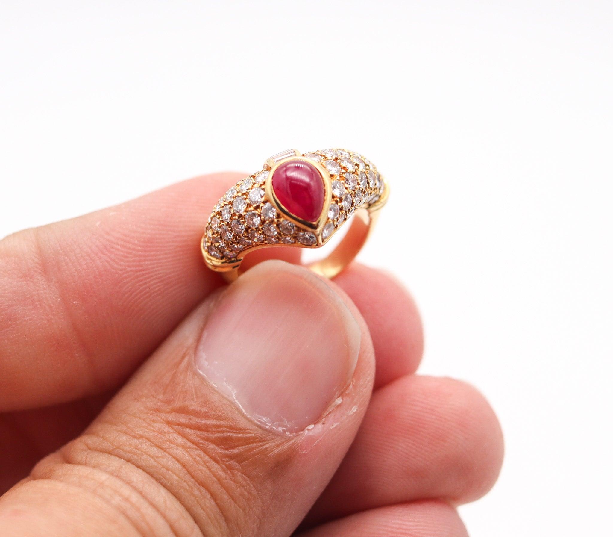 CARTIER Paris Cocktail Ring In 18Kt Gold With 1.76 Cts In Diamonds & Burma Ruby en vente 1