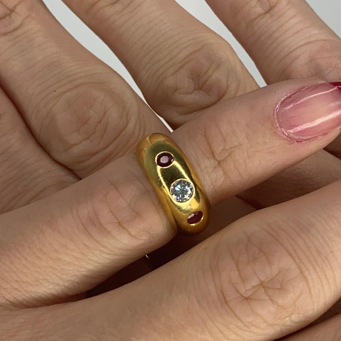 Cartier Paris Daphne Ring in 18Kt Yellow Gold with Red Burmese Rubies & Diamond 1