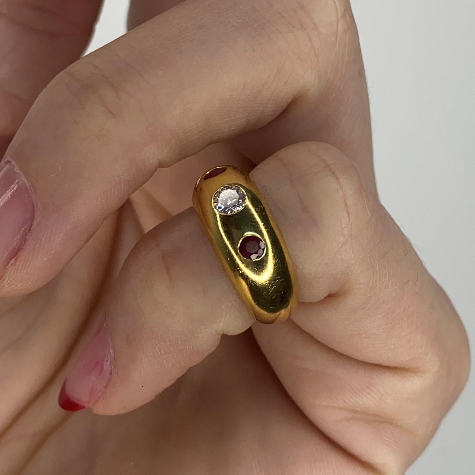 Cartier Paris Daphne Ring in 18Kt Yellow Gold with Red Burmese Rubies & Diamond 2