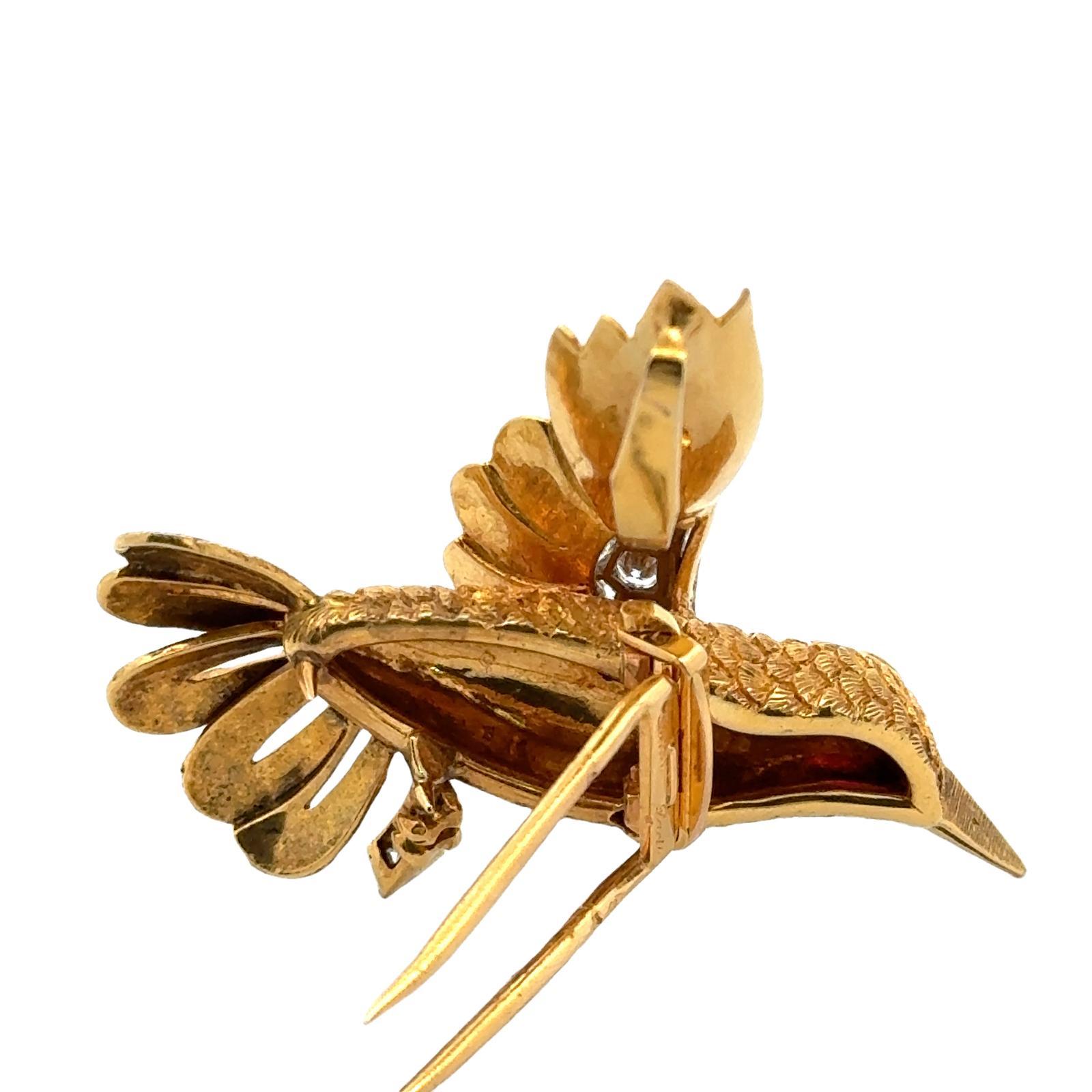 Round Cut Cartier Paris Diamond Ruby 18 Karat Yellow Gold Hummingbird Brooch Pendant
