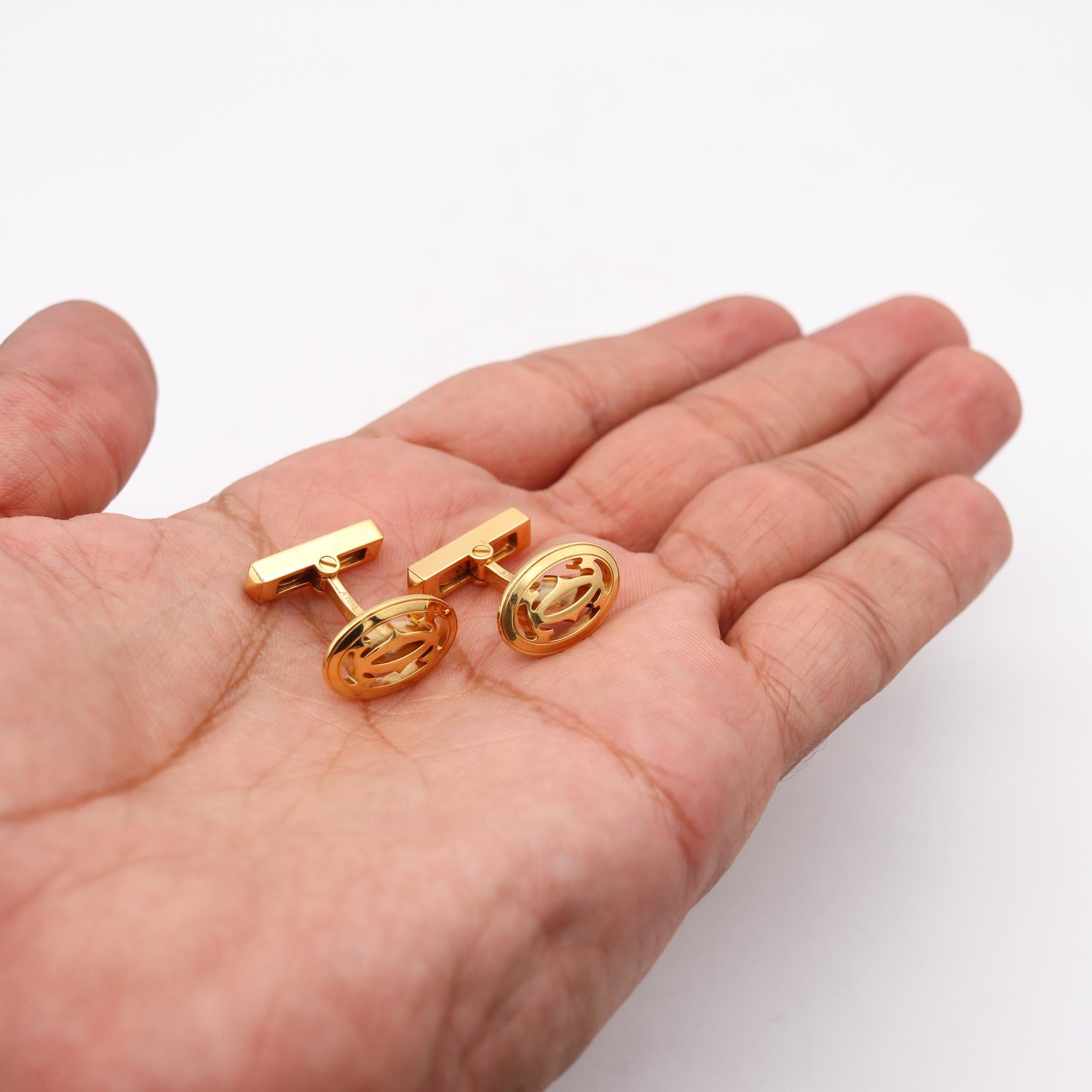 Contemporary Cartier Paris Double C De Cartier Geometric Cufflinks in Solid 18 Kt Yellow Gold For Sale