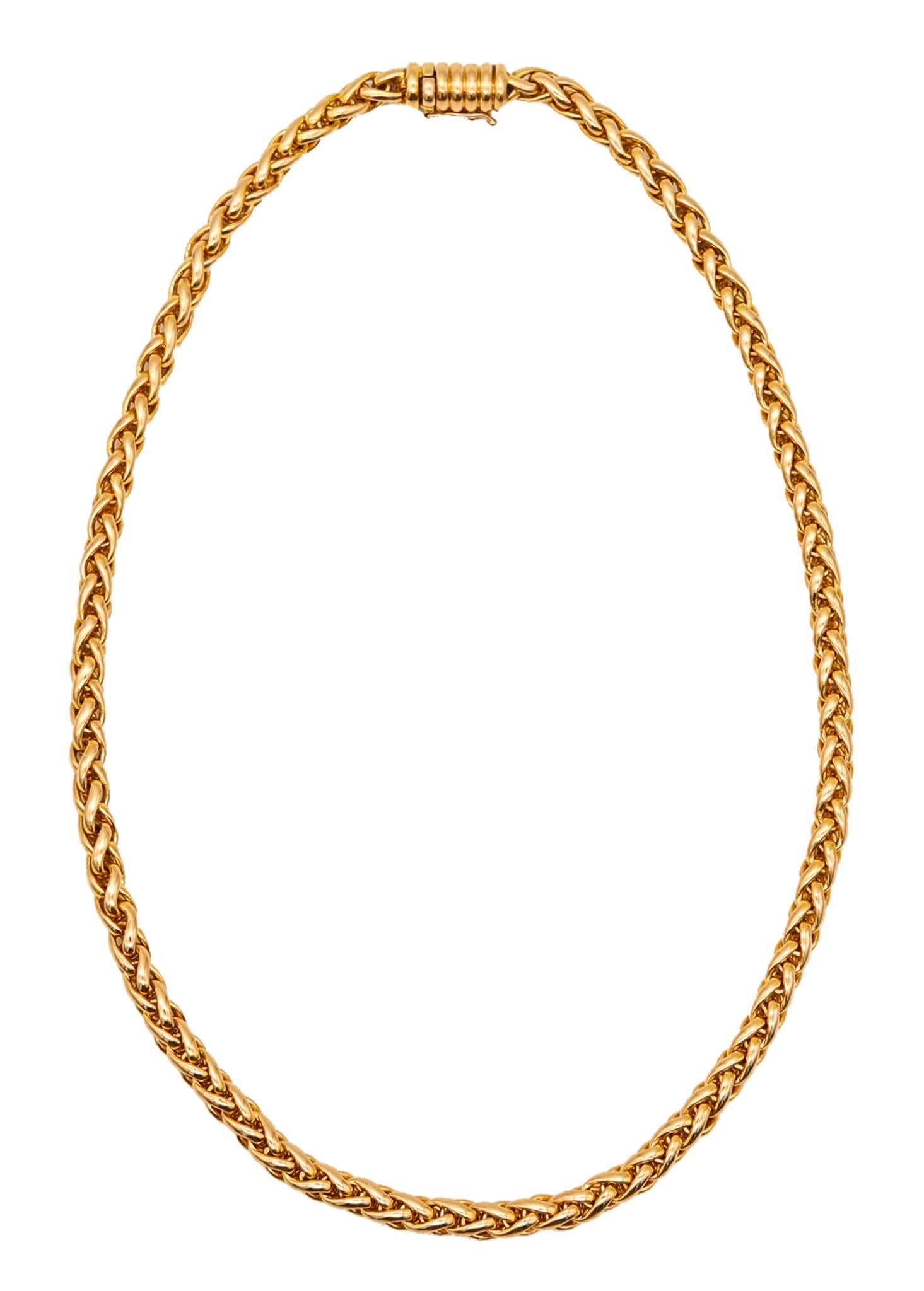 Cartier Paris Fabulous Necklace Chain In Solid 18Kt Yellow Gold With Red Pouch
