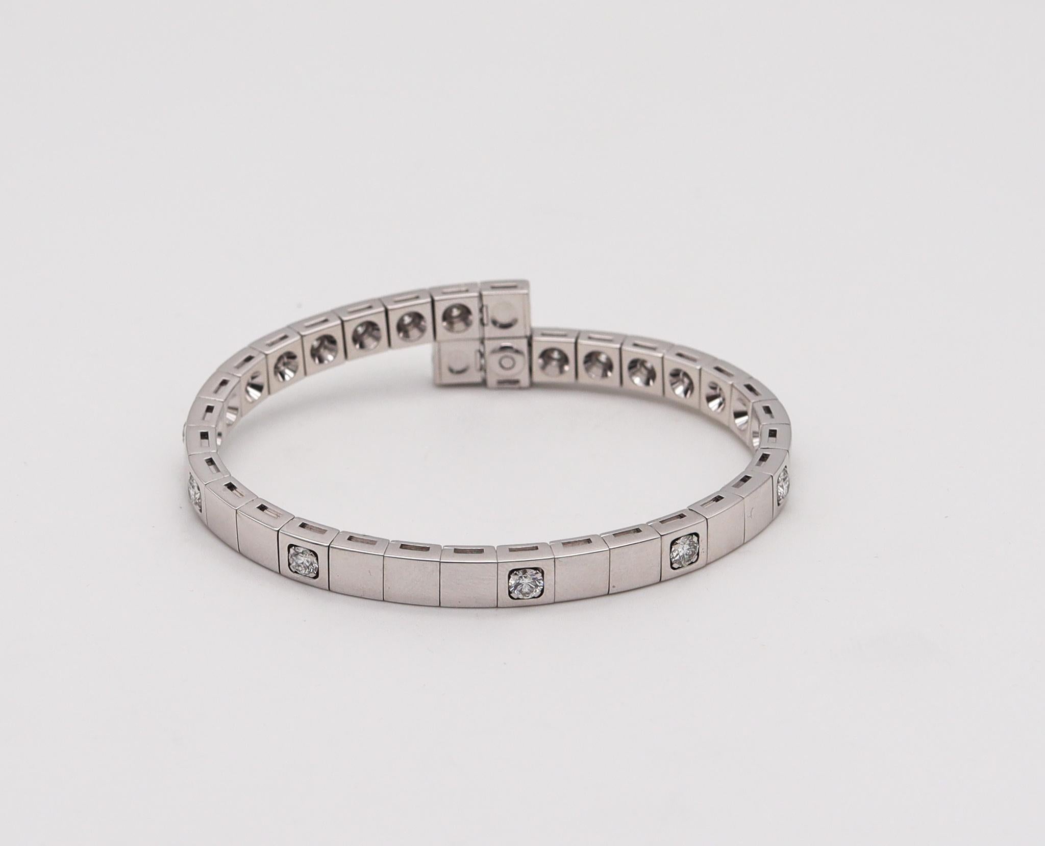 Cartier Paris Flexible Tectonique Bracelet Bangle in 18Kt Gold 3.78 Ctw Diamonds For Sale 2