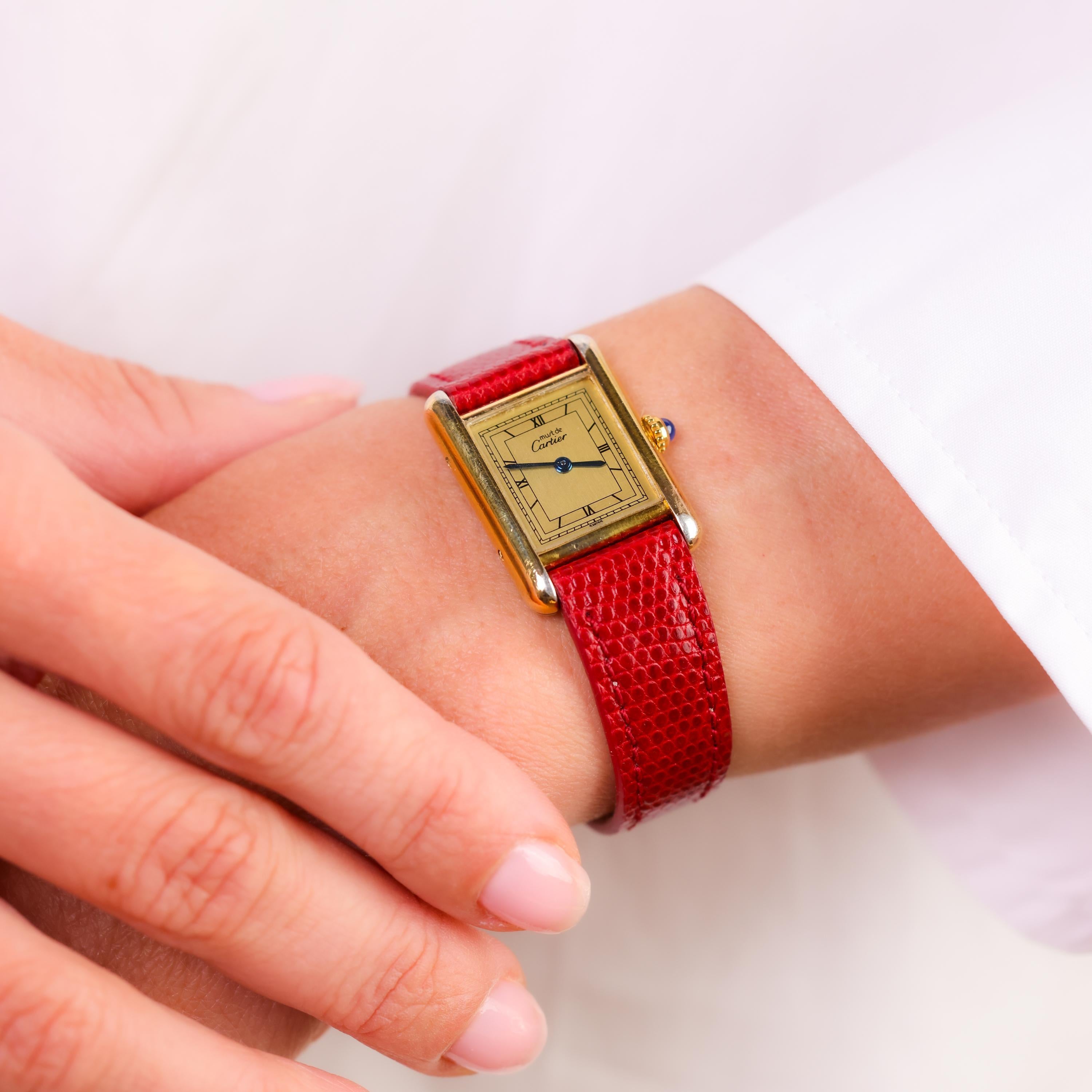 Reloj Tank Cartier París chapado en oro en Excelente Estado en Beverly Hills, CA