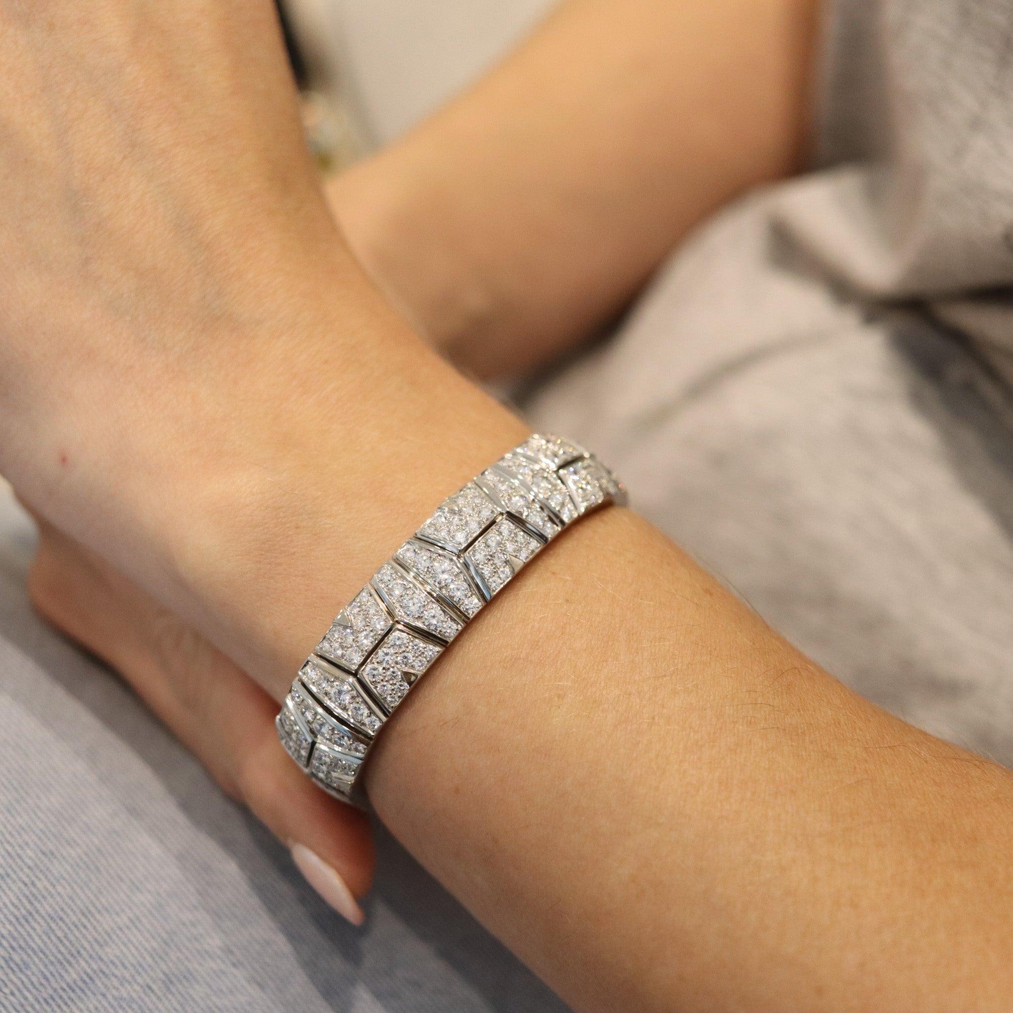 CARTIER Paris-London Flexible Bracelet In 18Kt White Gold With 15.96 Ctw Diamond en venta 5