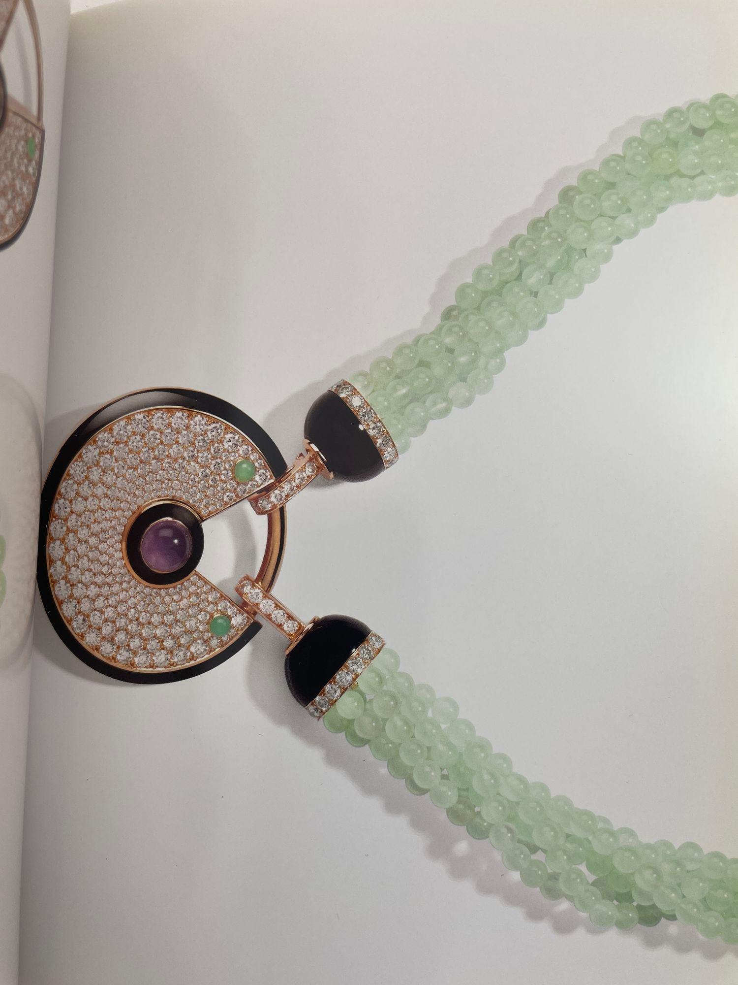Cartier Paris Londres New York Red Jewelry Book Hardcover Small Book In Good Condition For Sale In North Hollywood, CA