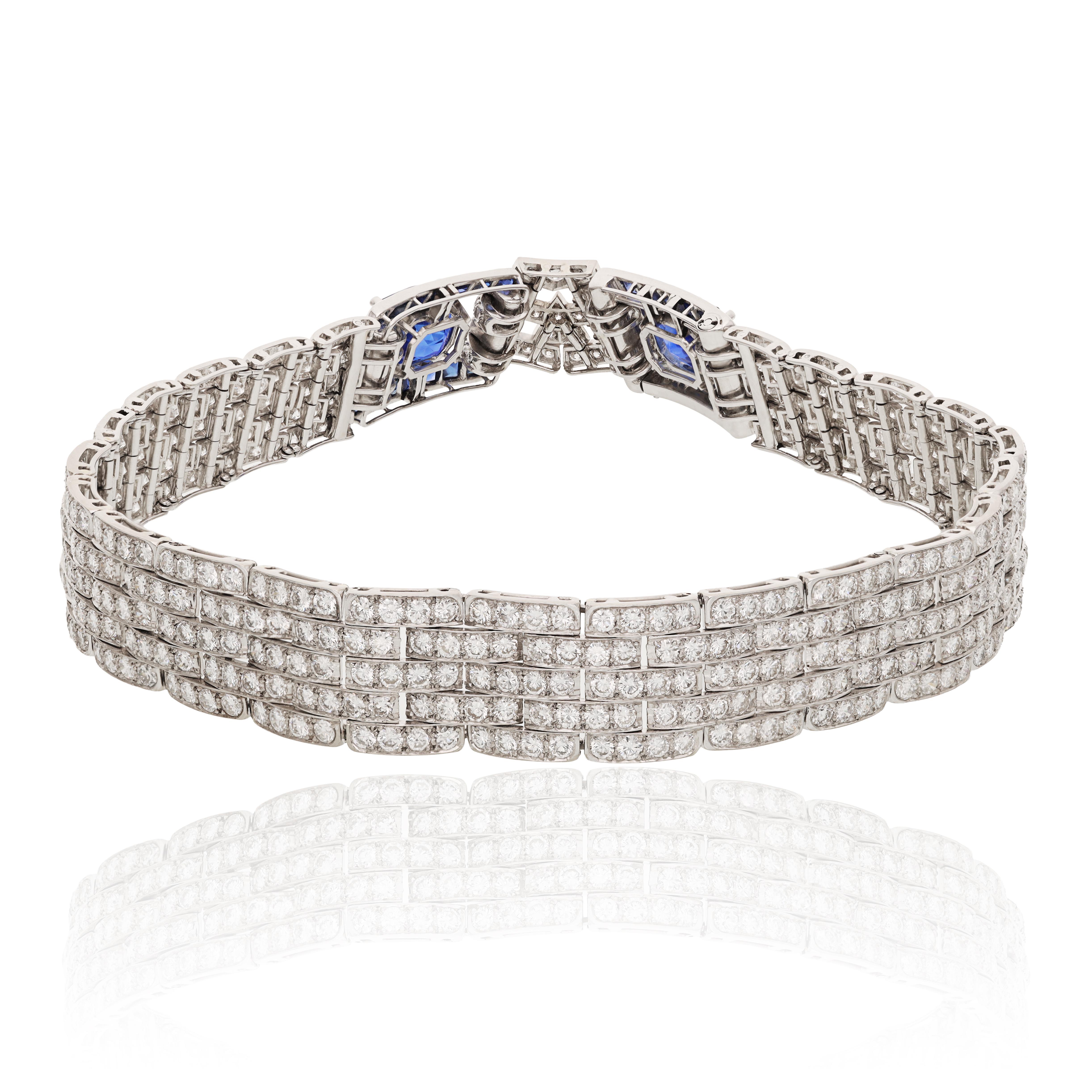 Designed during the height of the Art Deco era, this exquisite link design is named after the illustrious Panthère jewels, a hallmark of Cartier's artistry. The graceful and alluring form of the panther serves as the muse for the chain, which