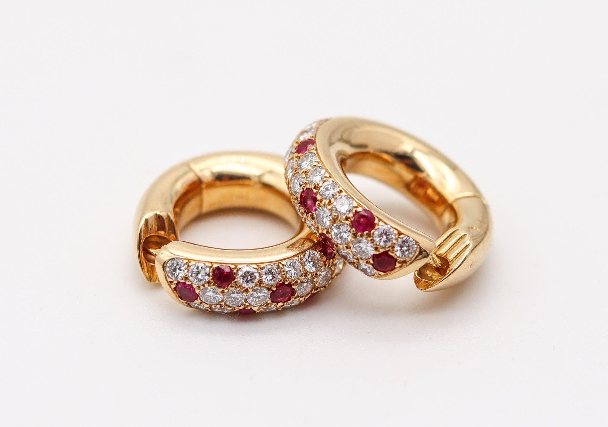 Cartier Paris Orecchini a cerchio Mimi in oro 18Kt con 2,24 carati di rubini e diamanti in vendita 1