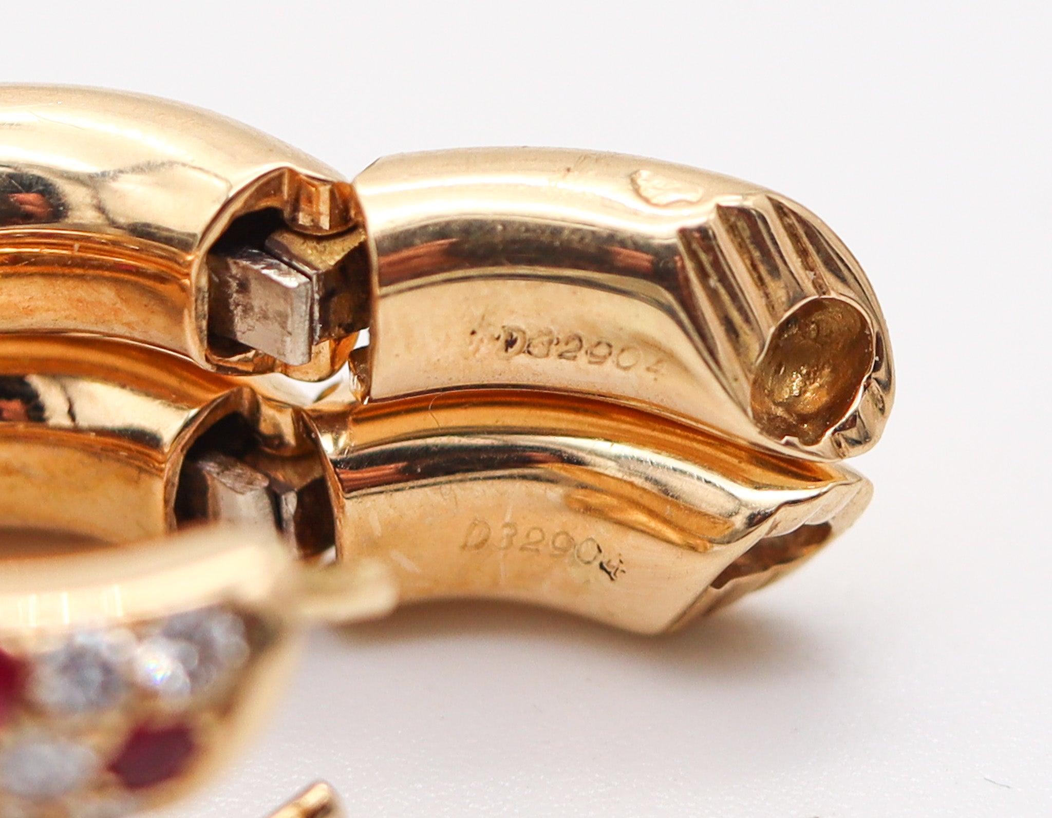 Cartier Paris Orecchini a cerchio Mimi in oro 18Kt con 2,24 carati di rubini e diamanti in vendita 2