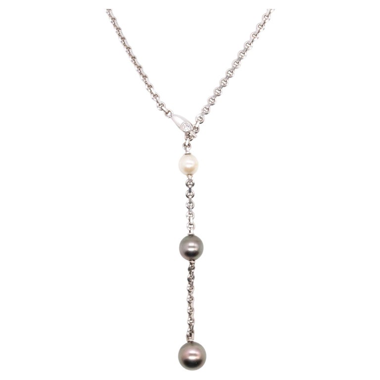 Cartier Paris Modern Lariat Necklace in 18Kt White Gold 1 Diamond Three Pearls For Sale