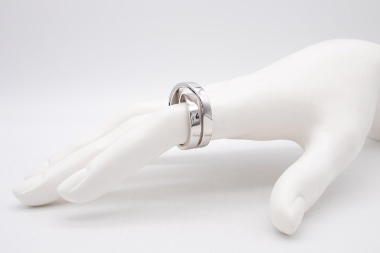 Cartier Paris Modern Nouvelle Bague Twisted Ring in Solid 18Kt White Gold In Excellent Condition For Sale In Miami, FL