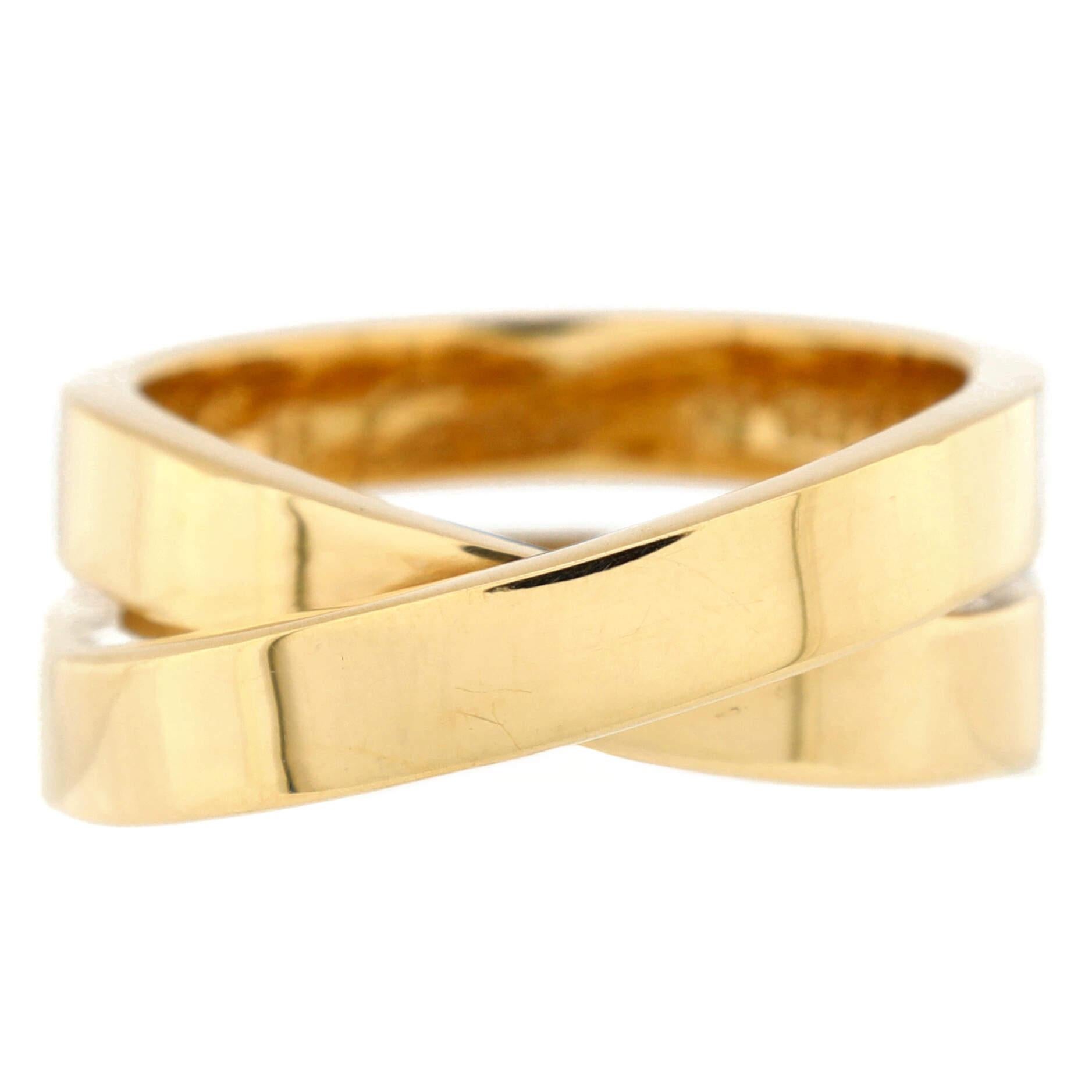 Condition: Very good. Moderate wear and re-polishing throughout.
Accessories: No Accessories
Measurements: Size: 7.5 - 56, Width: 9.00 mm
Designer: Cartier
Model: Paris Nouvelle Vague Crossover Ring 18K Yellow Gold
Exterior Color: Yellow Gold
Item
