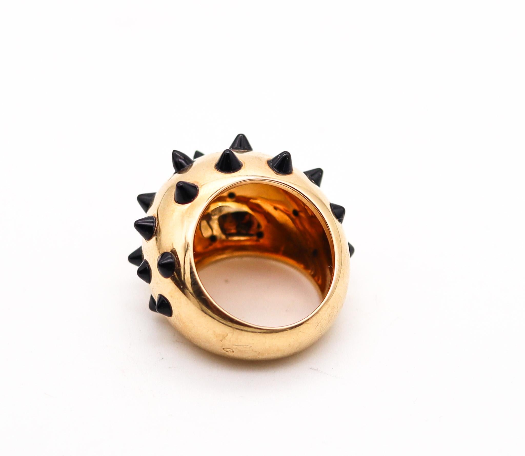 Modernist Cartier Paris Panthere Spike Ring In 18Kt Yellow Gold With Carved Onyxes