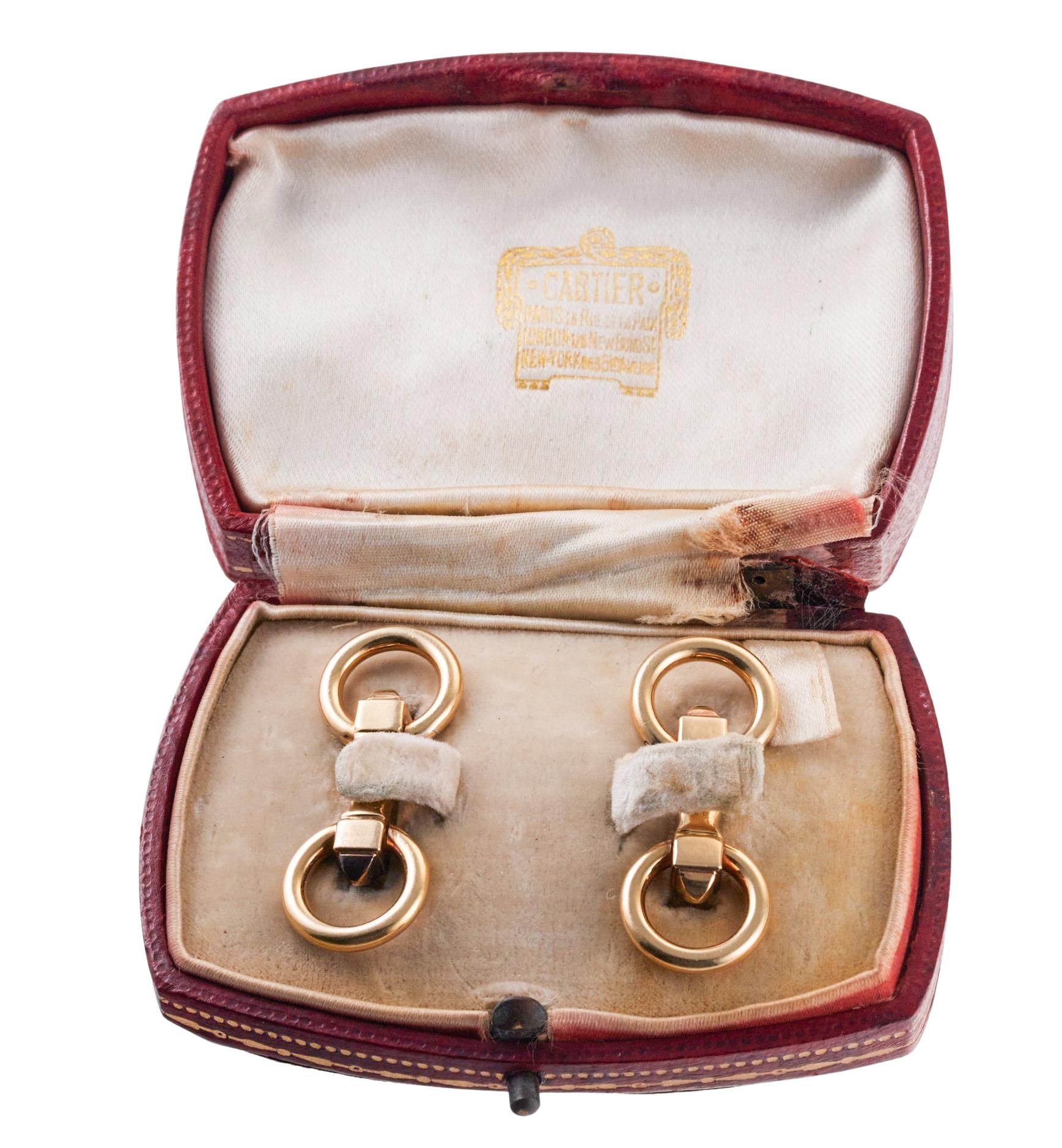 Cartier Paris Retro Gold Cufflinks In Excellent Condition For Sale In New York, NY