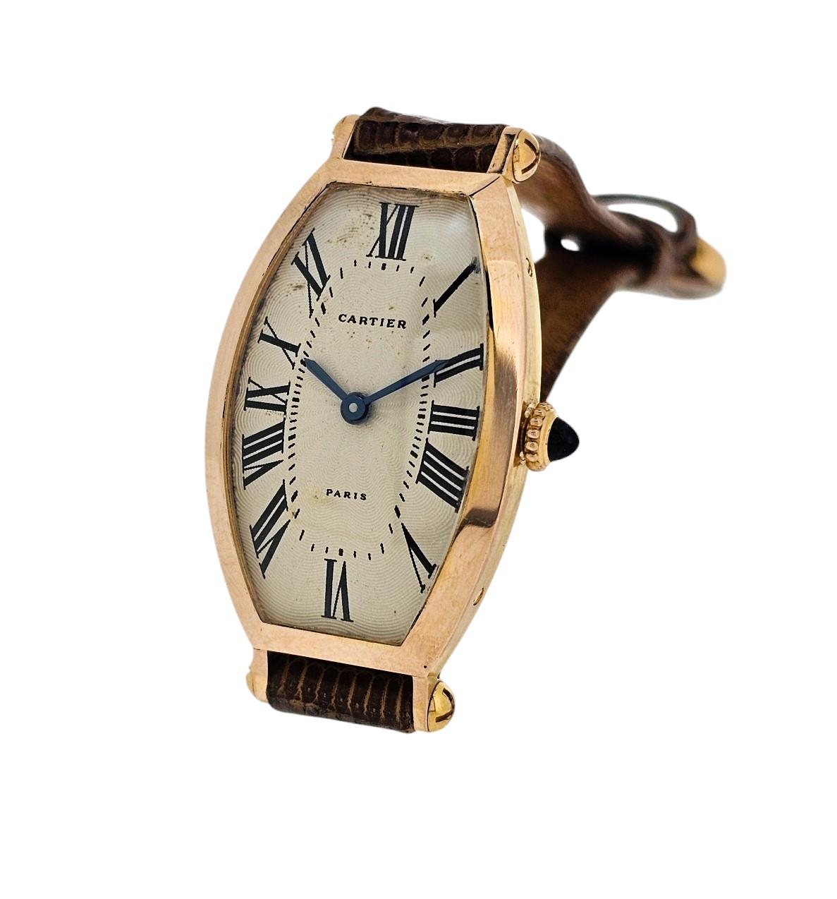 Cartier Paris Roségold Tonneau geformte große Damenuhr.  Ca. 1996 im Zustand „Hervorragend“ im Angebot in Santa Monica, CA