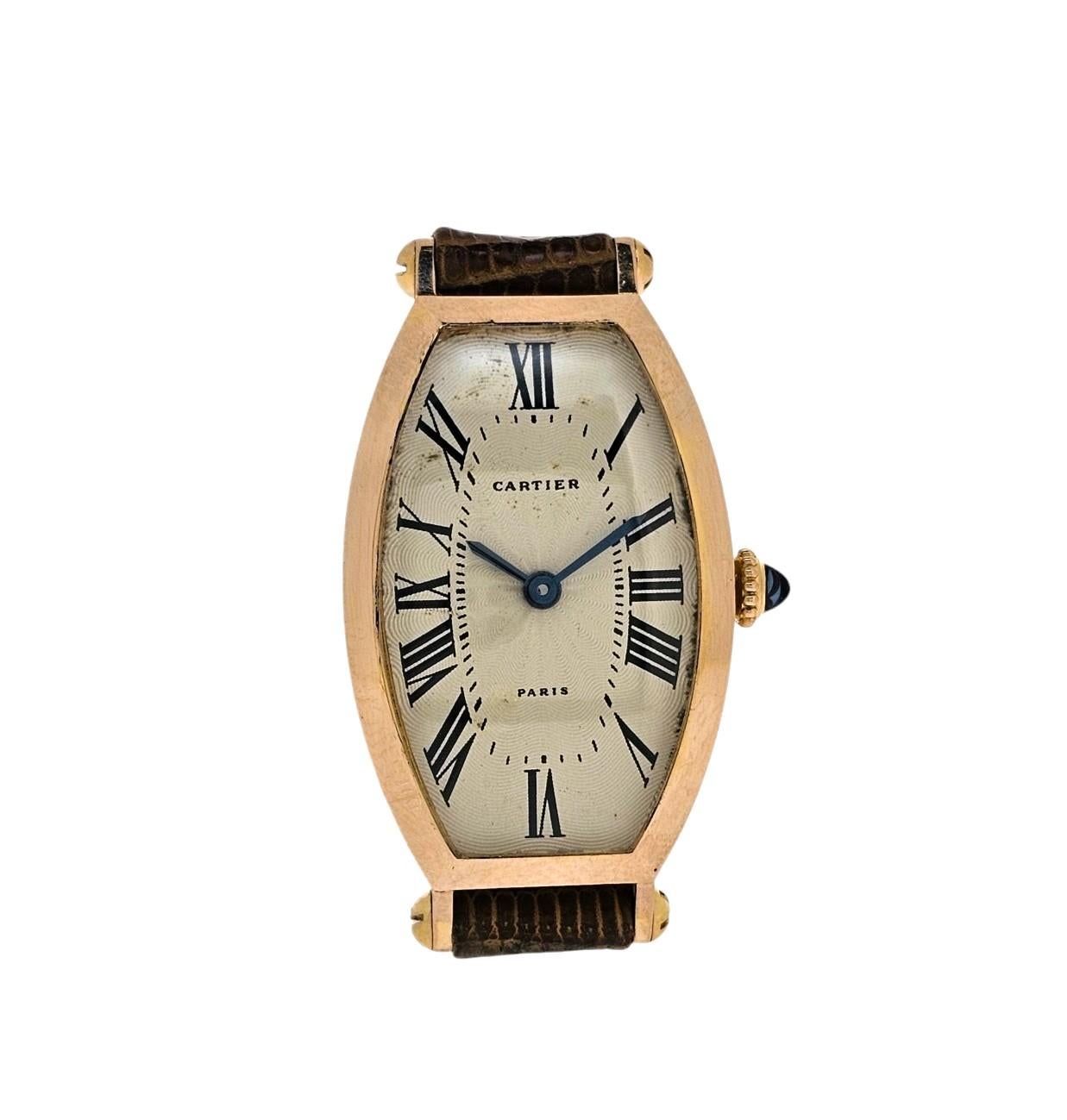 Cartier Paris Roségold Tonneau geformte große Damenuhr.  Ca. 1996 im Angebot 1