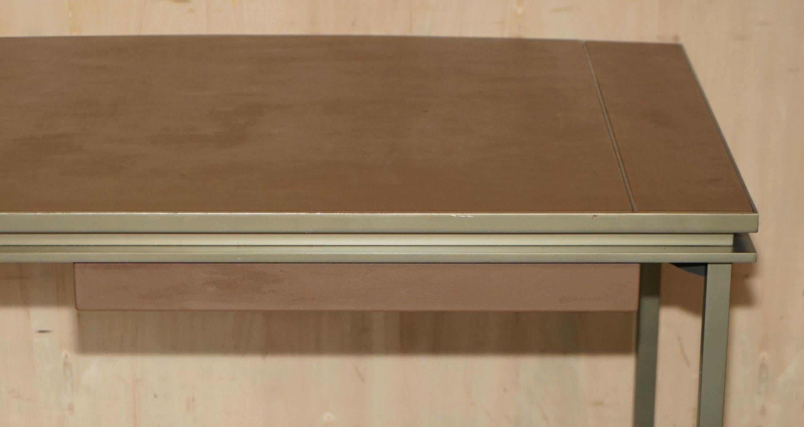 CARTIER PARIS SIGNED BRONZE & LEATHER MID CENTURY MODERN WRiTING TABLE DESK For Sale 4