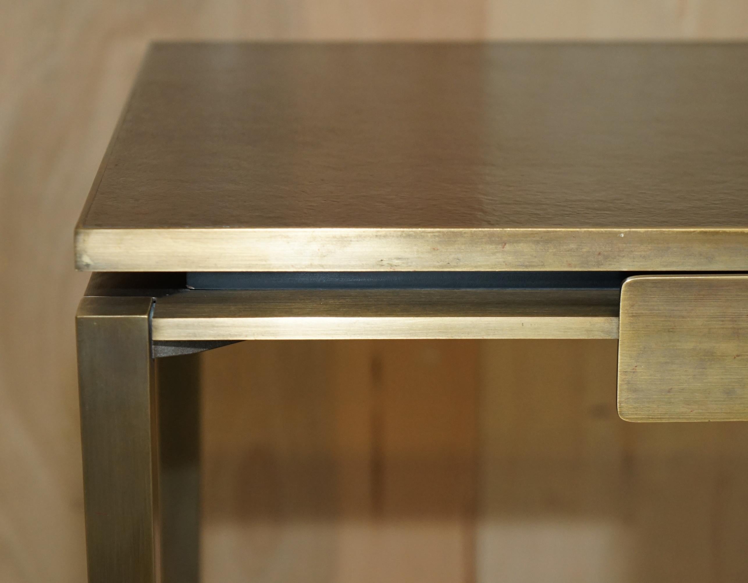 CARTIER PARIS SIGNED BRONZE & LEATHER MID CENTURY MODERN WRiTING TABLE DESK In Good Condition For Sale In West Sussex, Pulborough