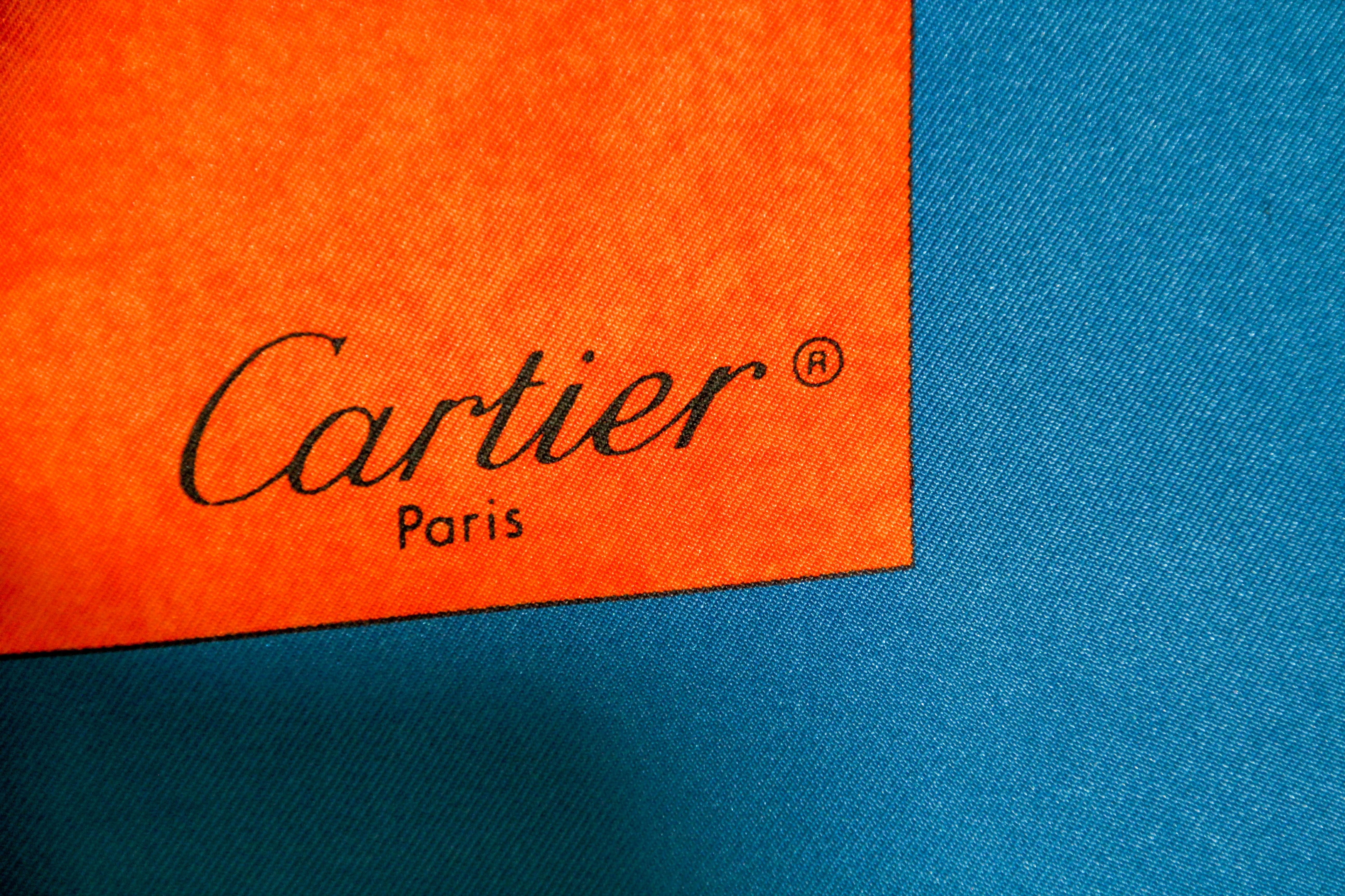 CARTIER Paris Bracelets de panthères bleues et jaunes en foulard de soie en vente 3