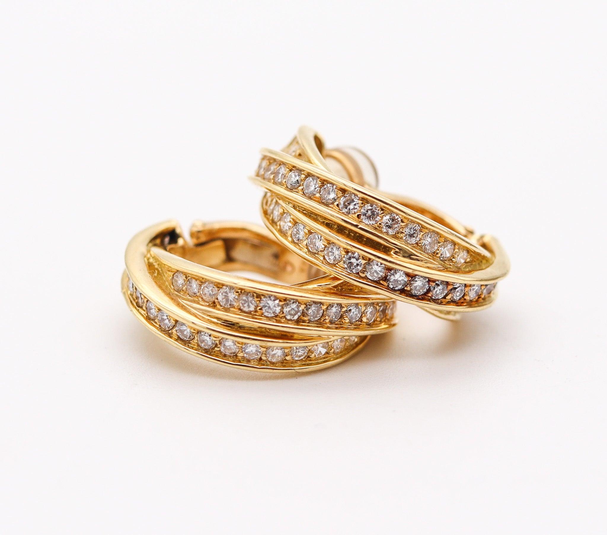 Taglio brillante CARTIER Paris - Orecchini a trilogia in oro giallo 18Kt con 1,64 Cwt. Diamanti VVS in vendita