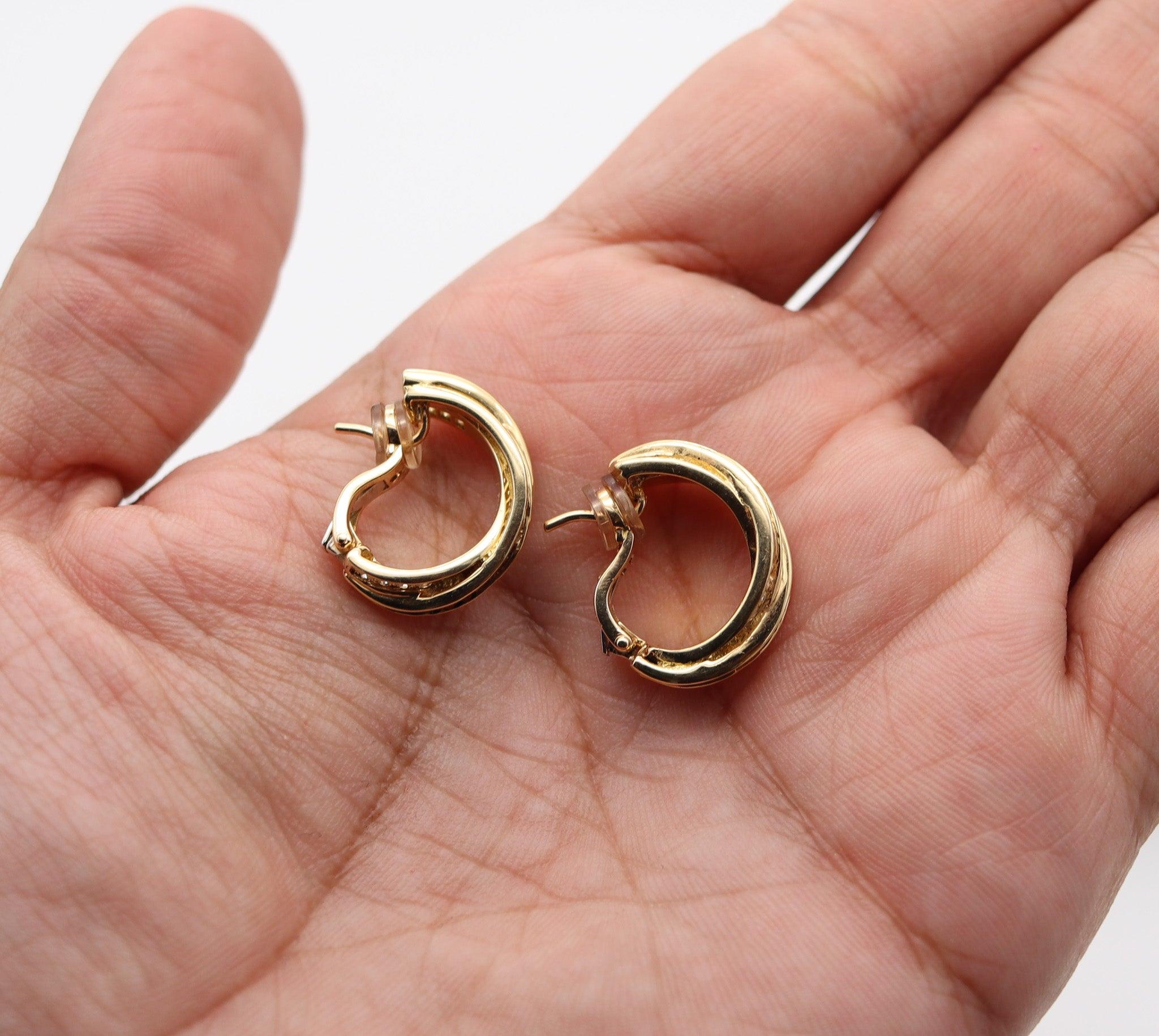 Donna CARTIER Paris - Orecchini a trilogia in oro giallo 18Kt con 1,64 Cwt. Diamanti VVS in vendita