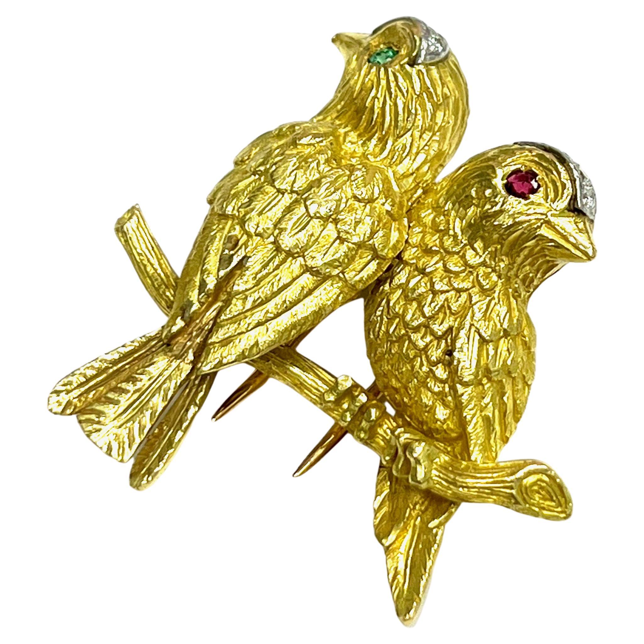 Contemporary Cartier Paris Two Birds Yellow Gold Brooch For Sale