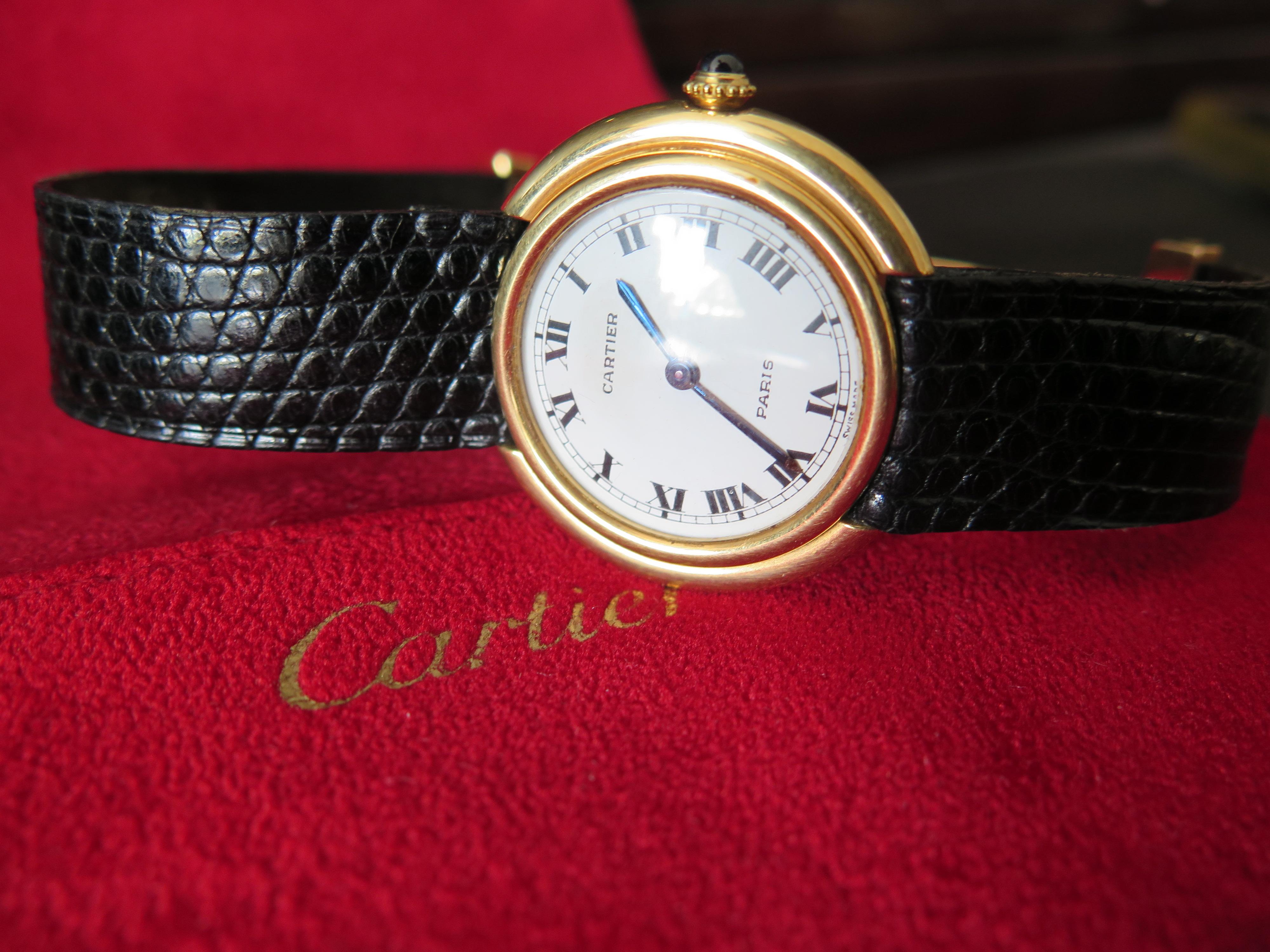 Moderne Cartier Paris Vendome grande boucle déployante automatique d'origine des années 1970 en vente