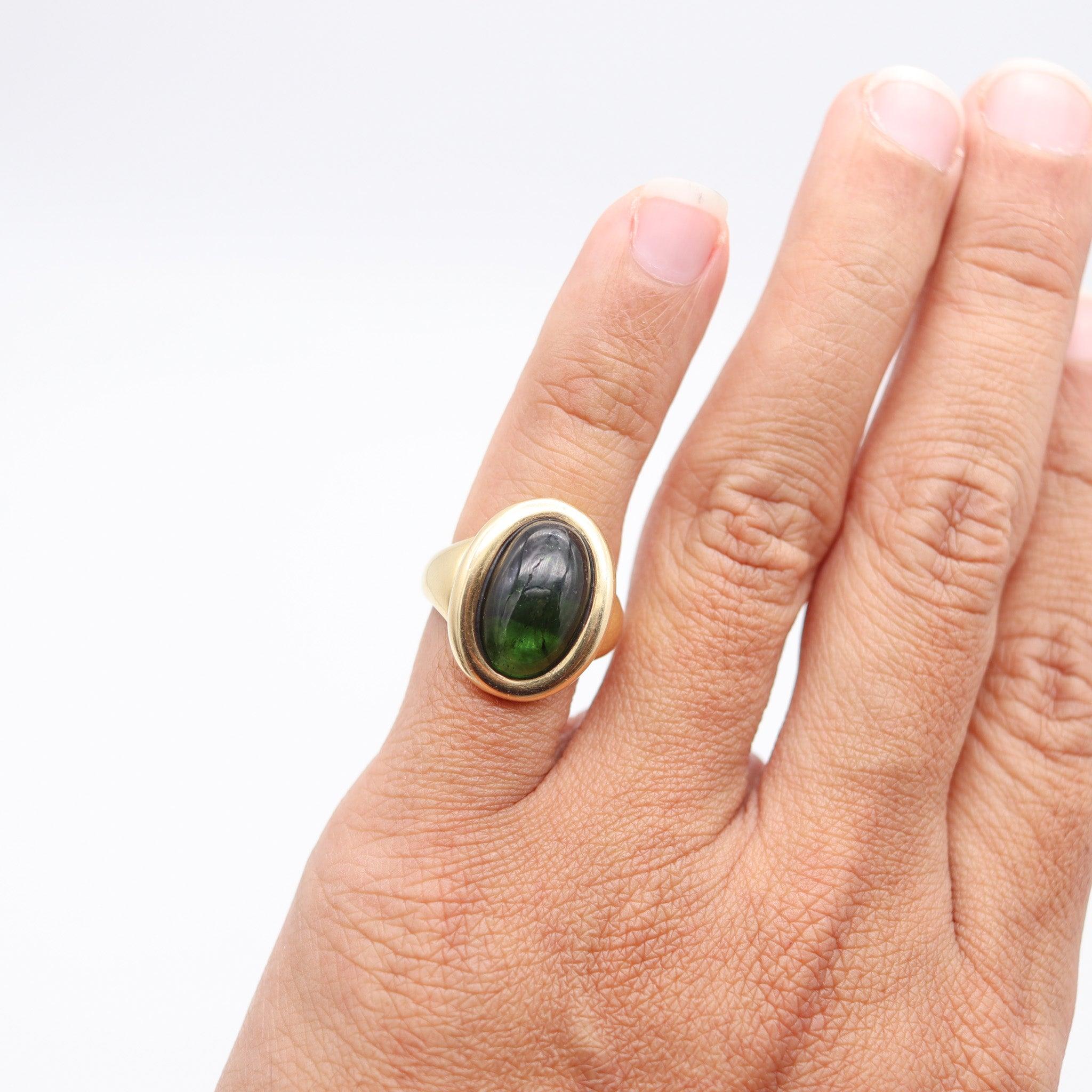 Moderniste CARTIER Paris Vintage Bague Cocktail en Or Jaune massif 18Kt & Tourmaline Verte en vente