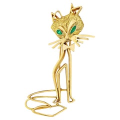 Cartier Paris Vintage Emerald Gold Cat Brooch