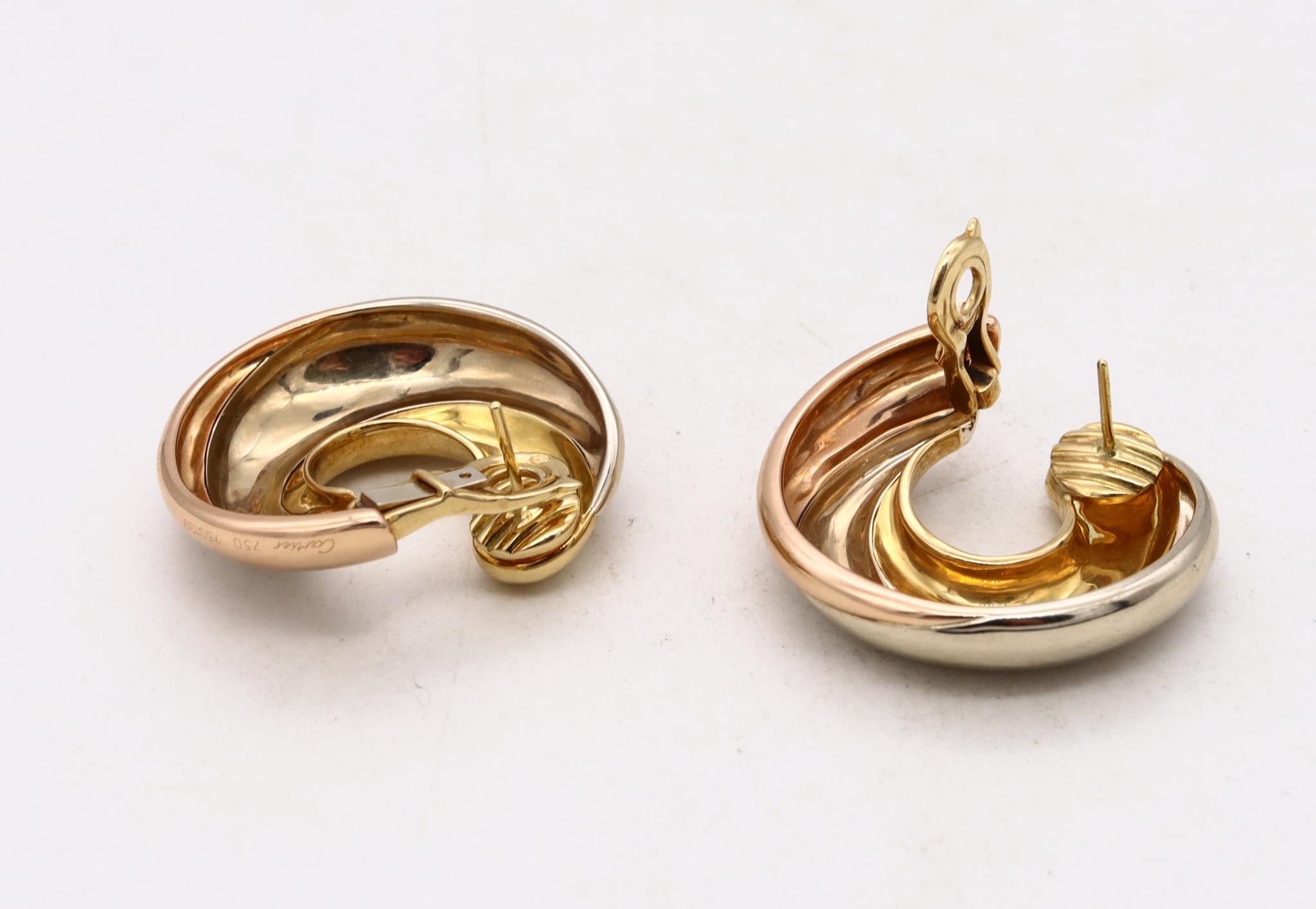 Cartier Paris Vintage Large C Trinity Clip Earrings in Solid 18Kt Tricolor Gold In Excellent Condition For Sale In Miami, FL