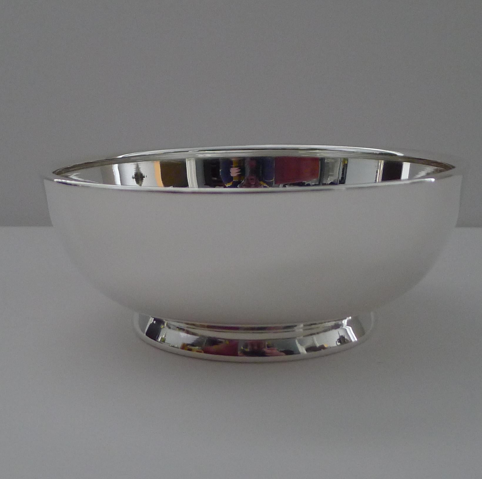 A stunning vintage (c.1980) solid silver / sterling bowl signed on the underside 