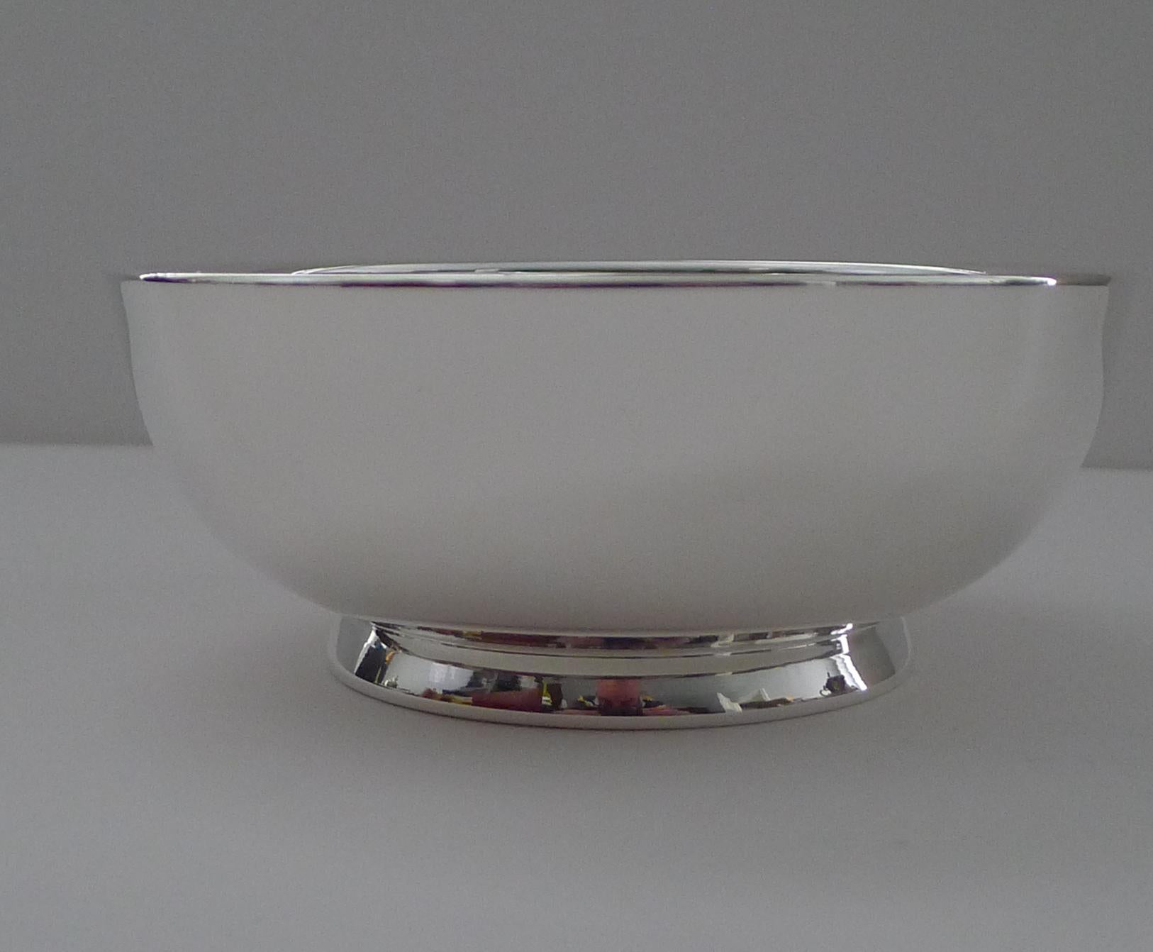 Cartier, Paris - Vintage Sterling Silver Bowl c.1980 In Good Condition For Sale In Bath, GB