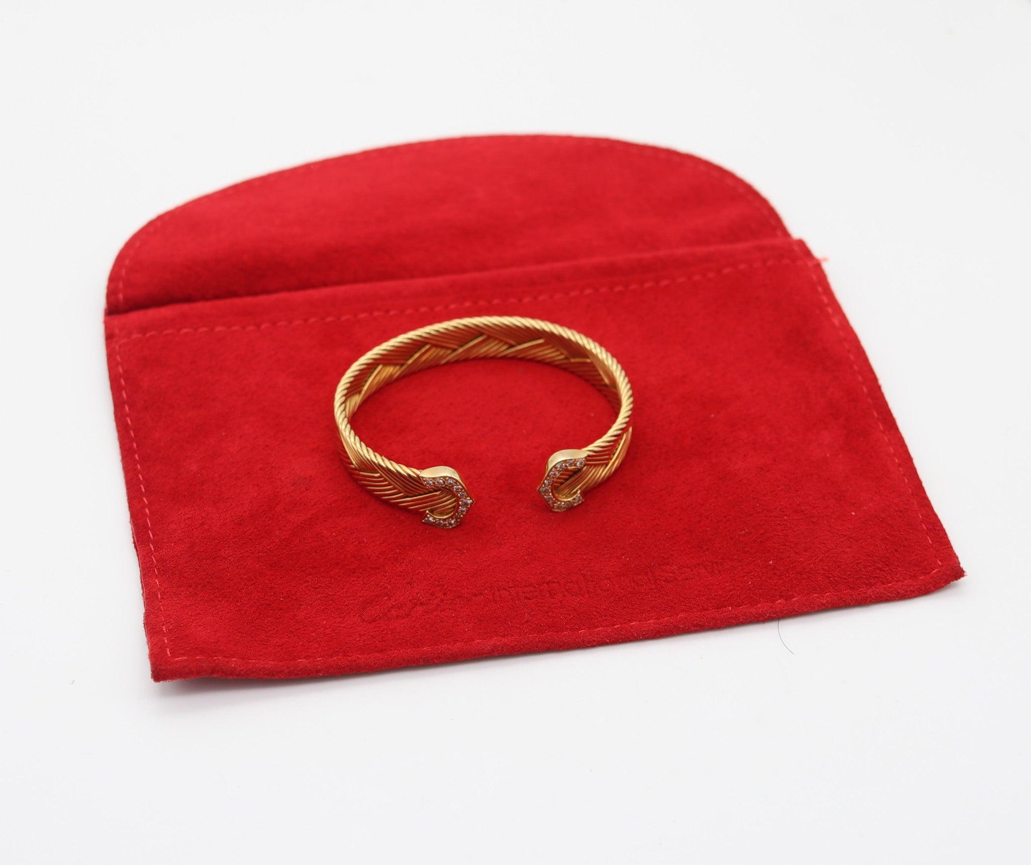 Moderniste CARTIER Paris Bracelet manchette double manchette tissée en or jaune 18 carats avec diamants VS en vente