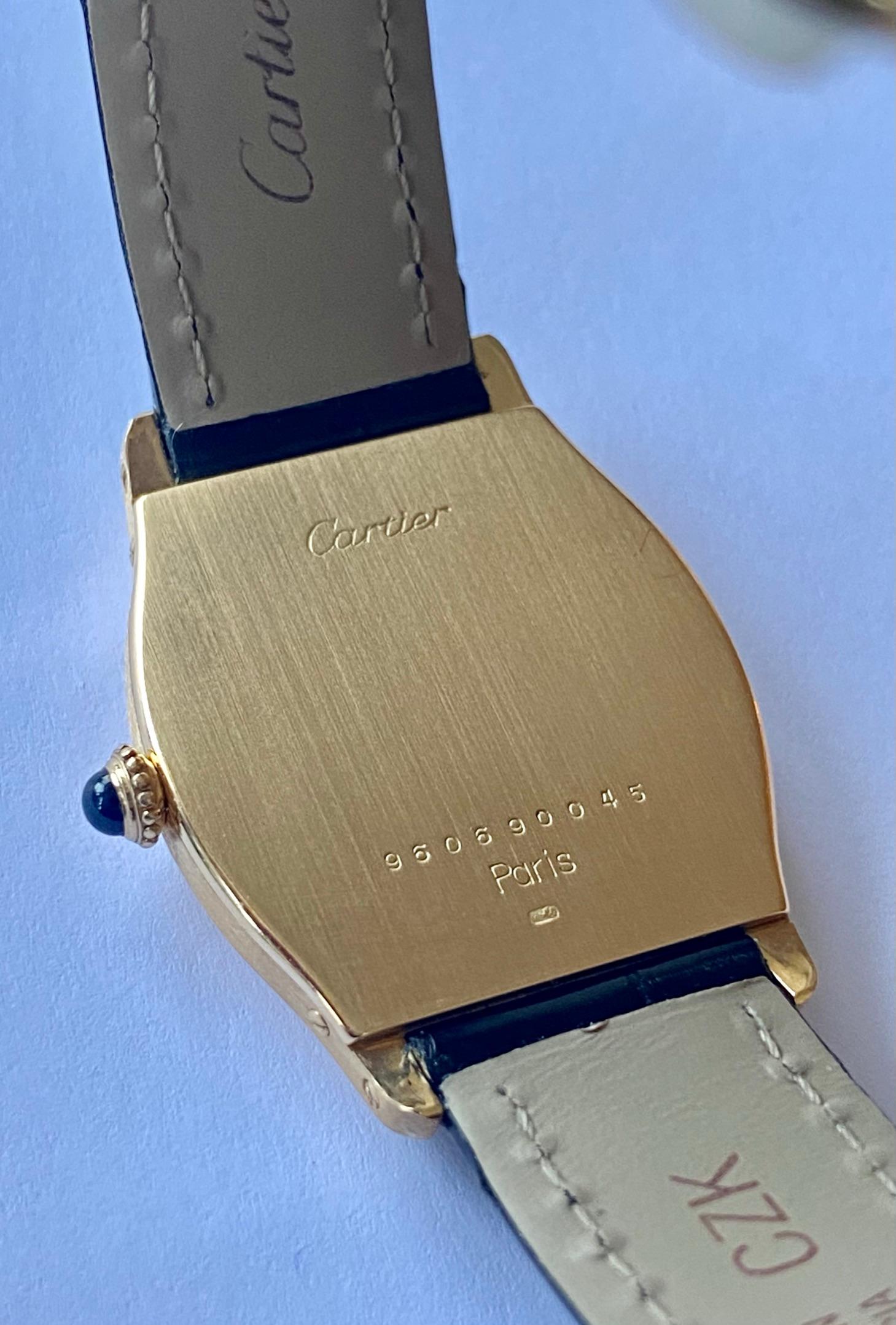 Cartier Paris Yellow Gold Watch, Model: TORTUE, Handwinding 1975 Model Nr 96069 In Excellent Condition In Heerlen, NL