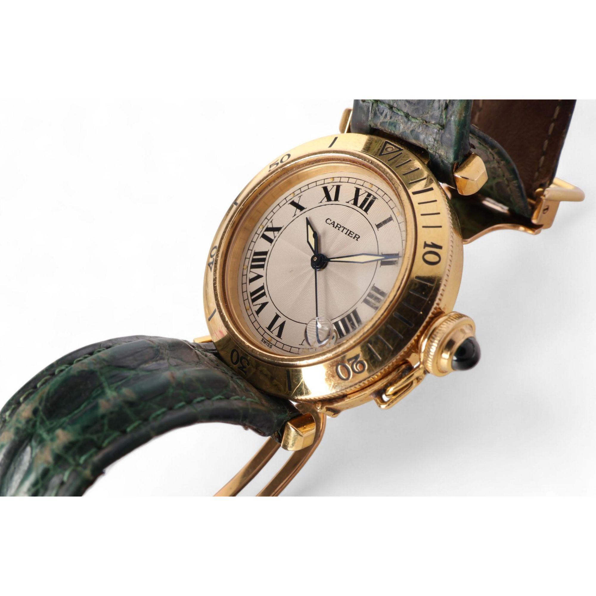 Cartier Pasha 1035 Automatic Watch 18K Gold Ivory Dial Alligator Strap 35mm en venta 2