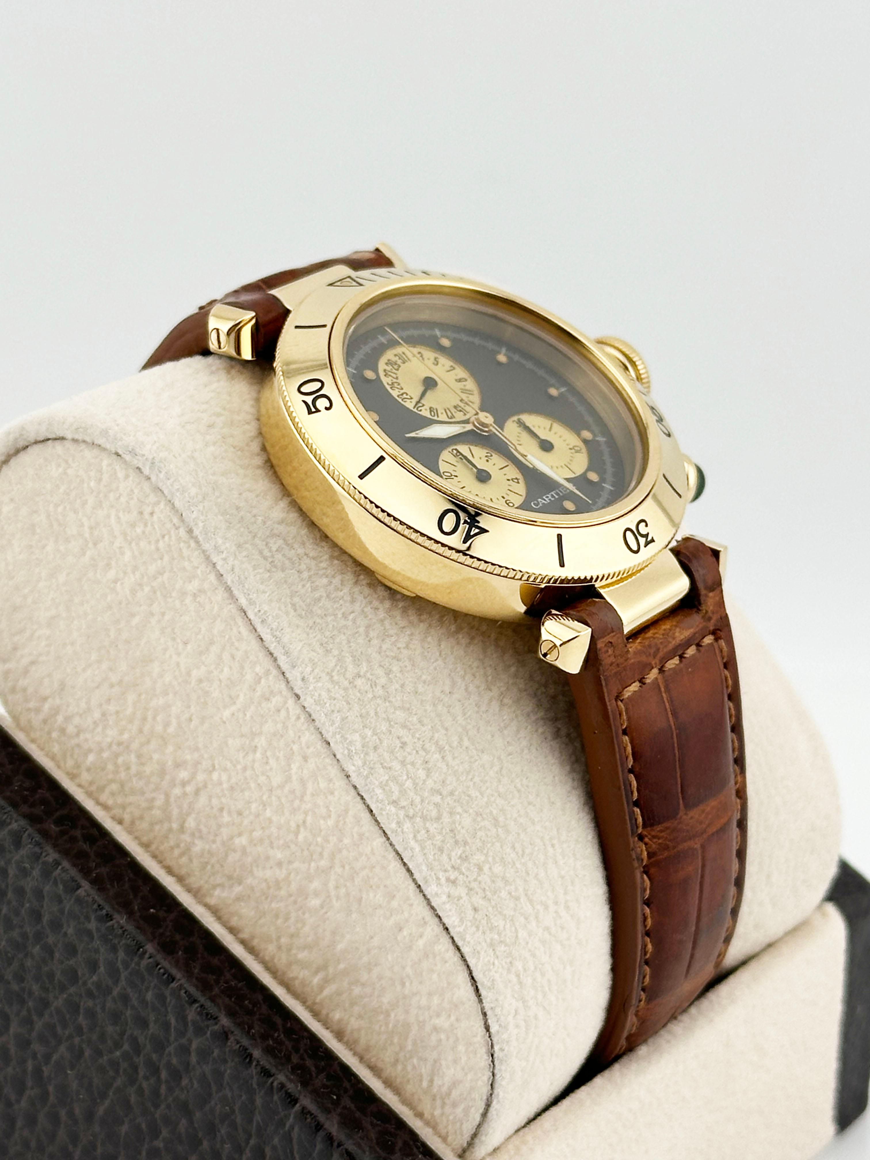 Cartier Pasha 1353 Cronógrafo Esfera Gris Oro Amarillo 18K Correa de Piel 35mm en venta 1