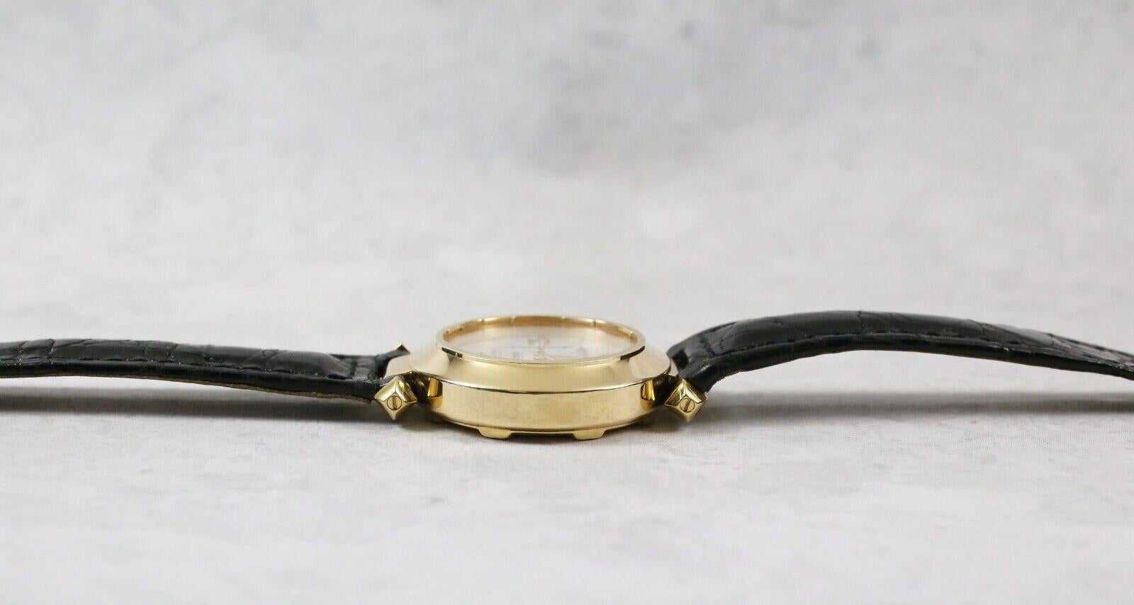 Cartier Pasha 18k Yellow Gold 2399 Automatic 32mm Watch In Fair Condition For Sale In Providence, RI