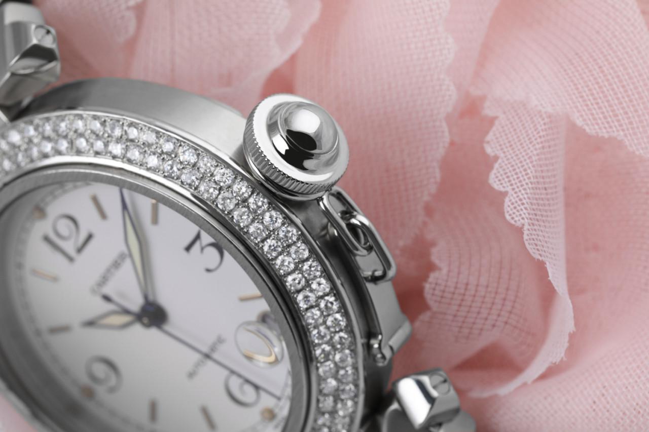 Taille ronde Montre Cartier Pasha n° 2324 en acier inoxydable et diamants personnalisés en vente