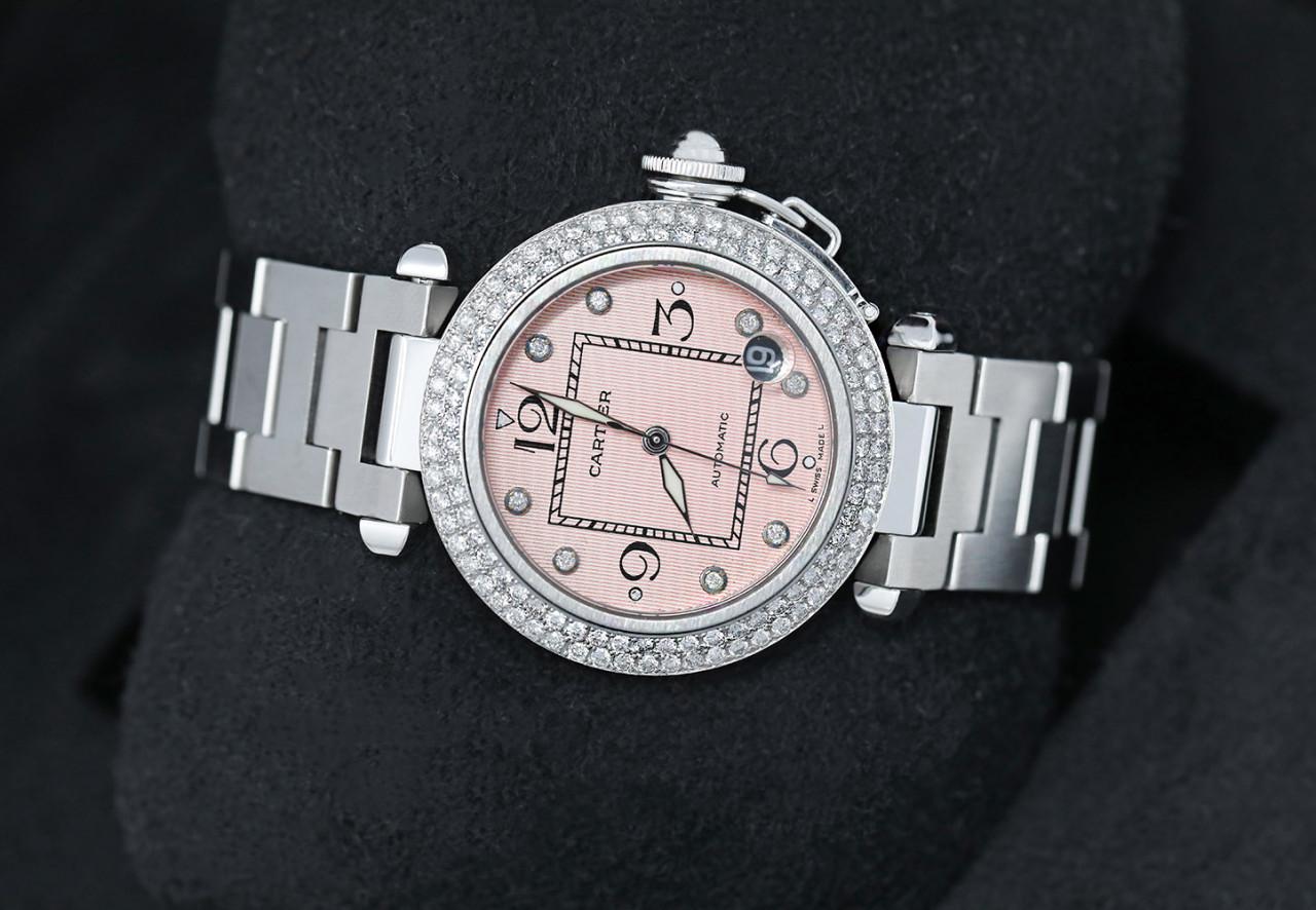 Cartier Pasha #2324 Automatikuhr aus Edelstahl. 35-mm-Edelstahlgehäuse, benutzerdefinierte 2 Reihen Diamant-Lünette, benutzerdefinierte Diamant-Zifferblatt. Uhr wurde vollständig poliert, gewartet und es gibt absolut KEINE sichtbaren Kratzer oder