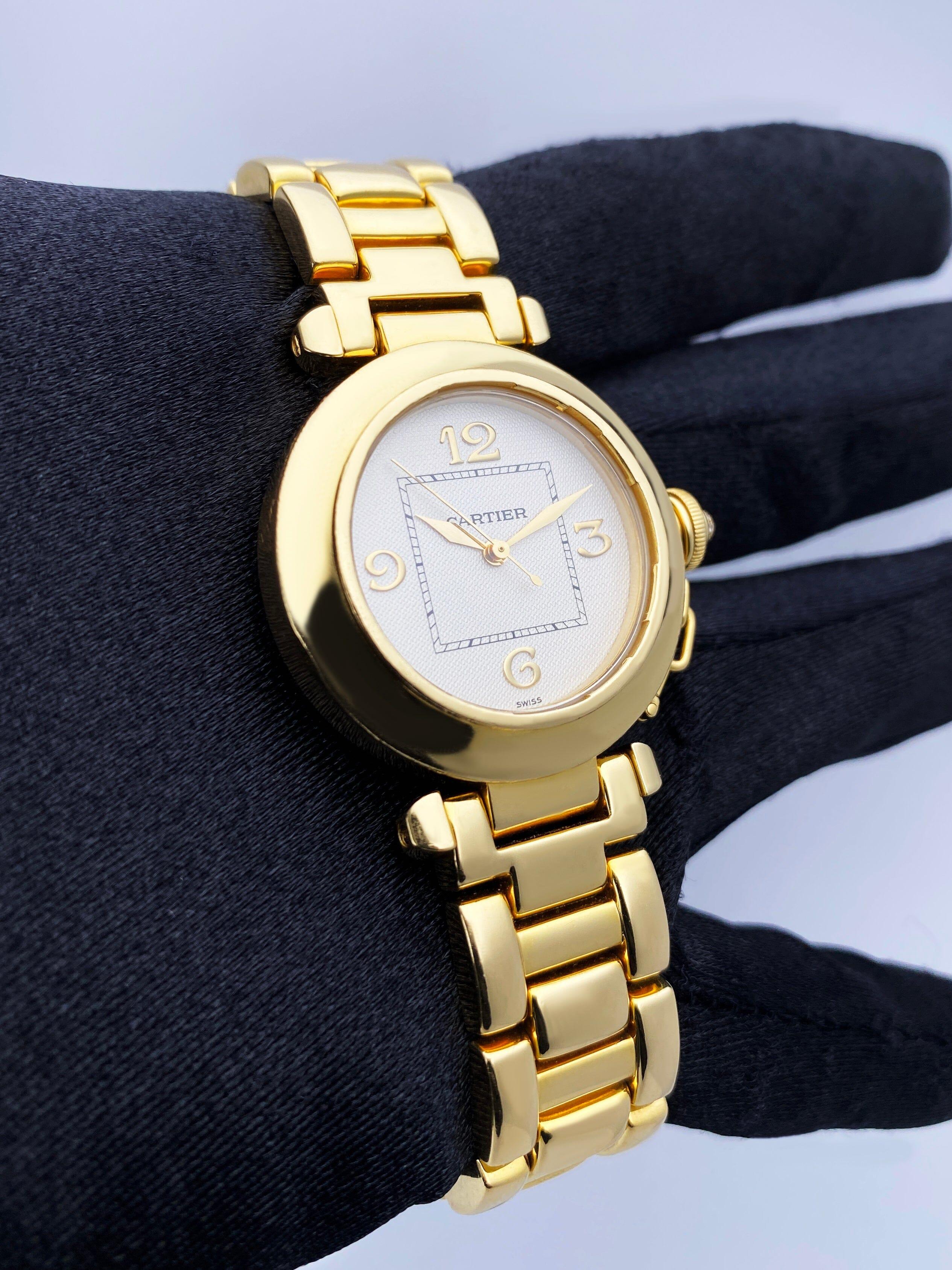 Cartier Pasha 2399 18K Gelbgold Damenuhr im Zustand „Hervorragend“ in Great Neck, NY
