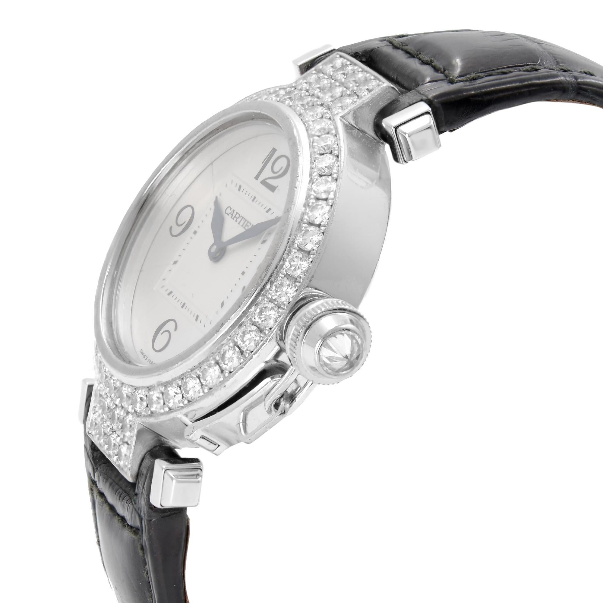 Cartier Pasha 18k Weißgold Silber Zifferblatt Quarz Damenuhr WJ11922G im Zustand „Gut“ in New York, NY