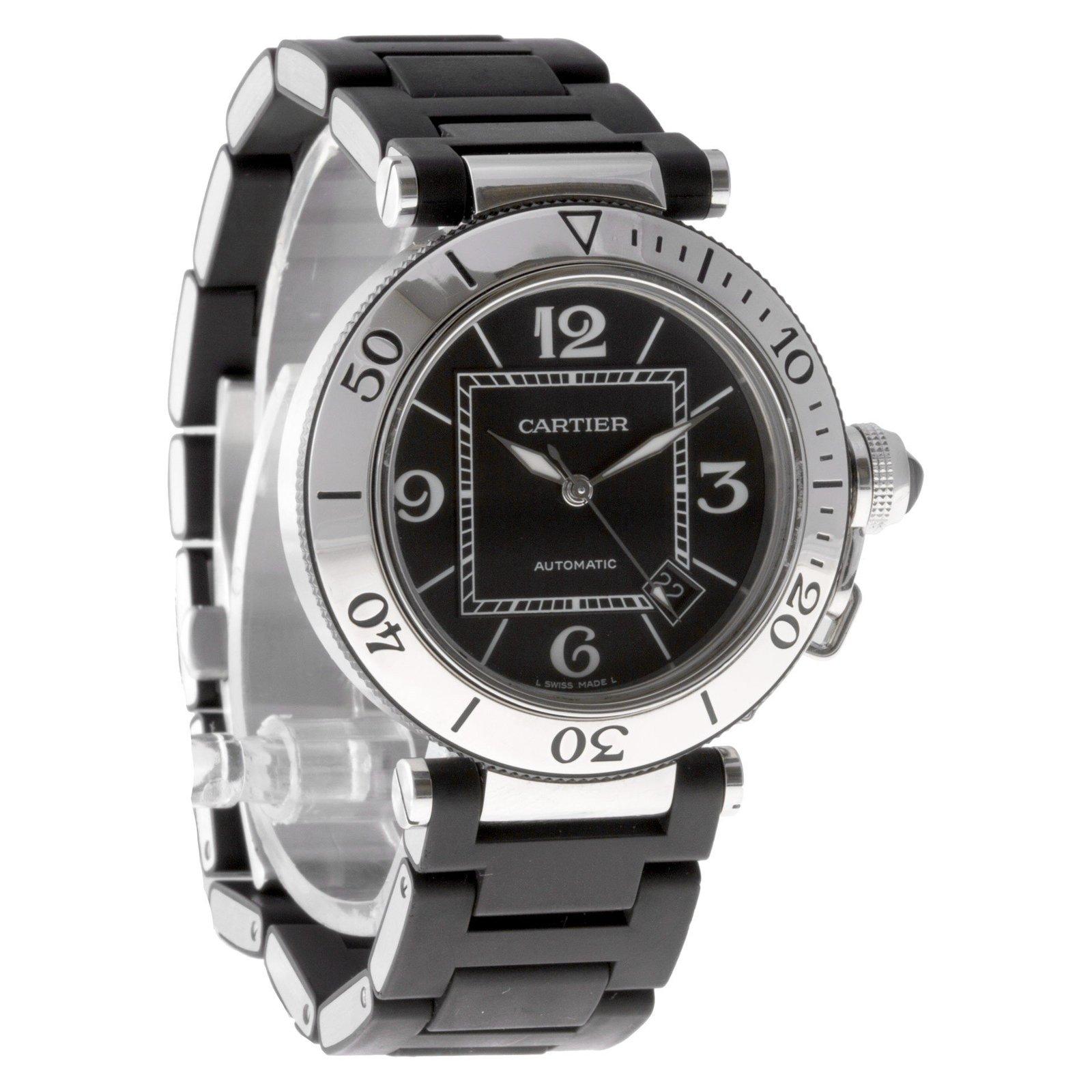 CARTIER PASHA AUTOMATIC STAINLESS STEEL WATCH 2790

-Neuer Zustand:: Armband weist Gebrauchsspuren auf
-Gehäusegröße: 40mm
-Bewegung: Automatik
-Datumsanzeige
-Saphirglas
-Edelstahl & Kautschuk
*Kommt mit Box:: keine Papiere.