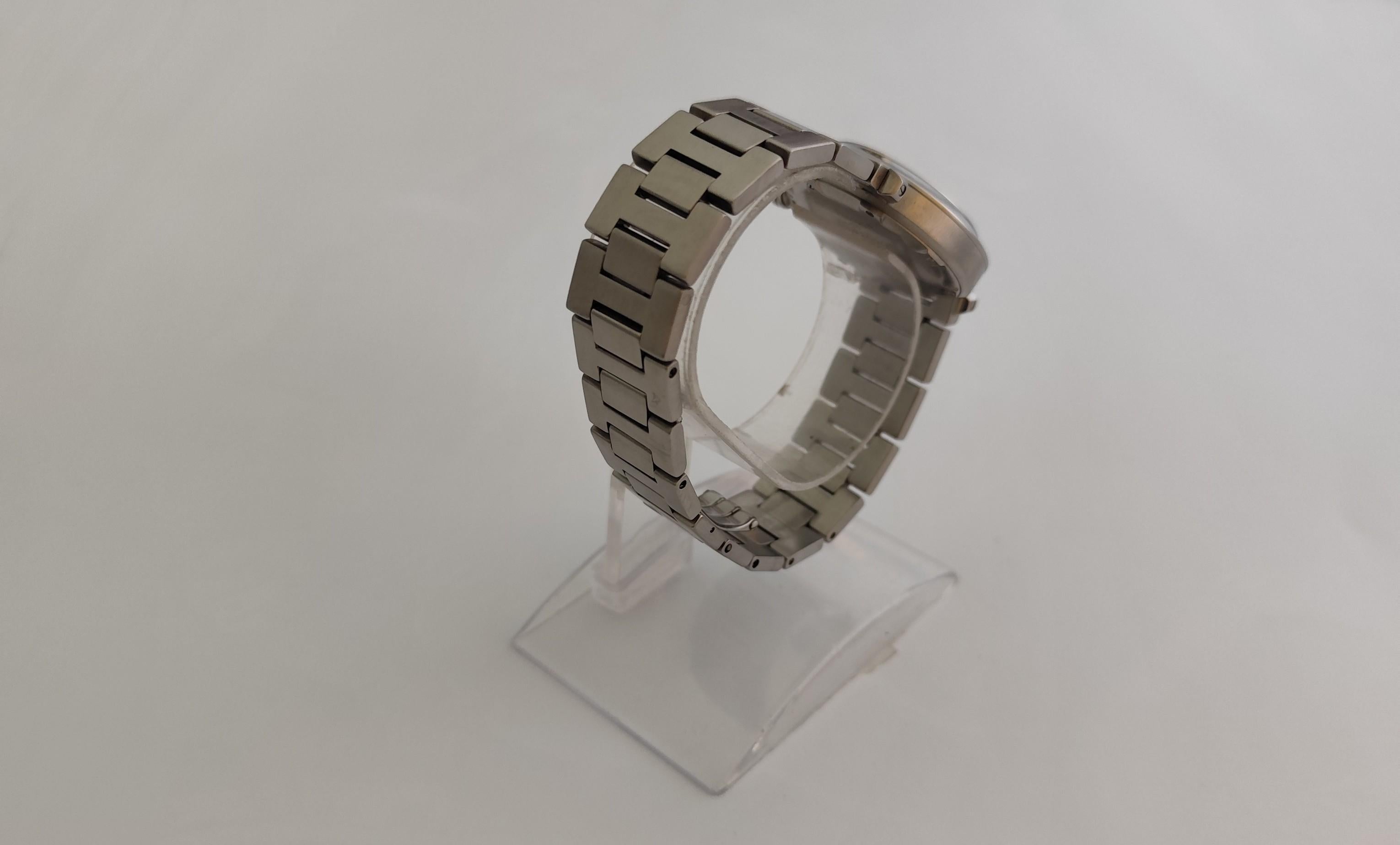 Cartier Pasha C 2324 Quadrante grigio a griglia in acciaio inossidabile Automatico 35 mm Orologio da Uomo in vendita 3