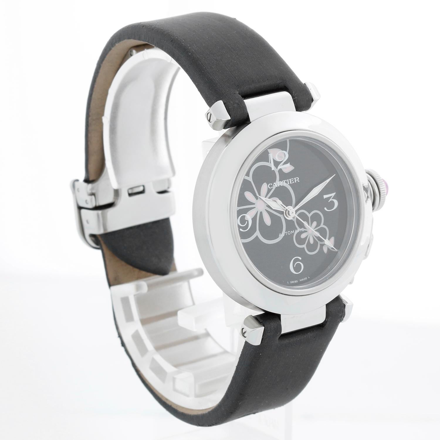 Cartier Pasha C Damen Limited Edition Winterblumen-Stahluhr W3109699 im Zustand „Hervorragend“ im Angebot in Dallas, TX